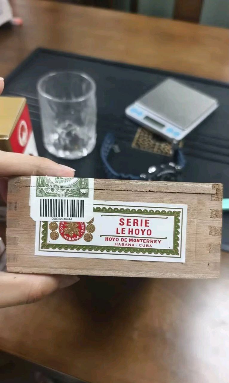 Coffret de 5 cigares Hoyo de Monterrey