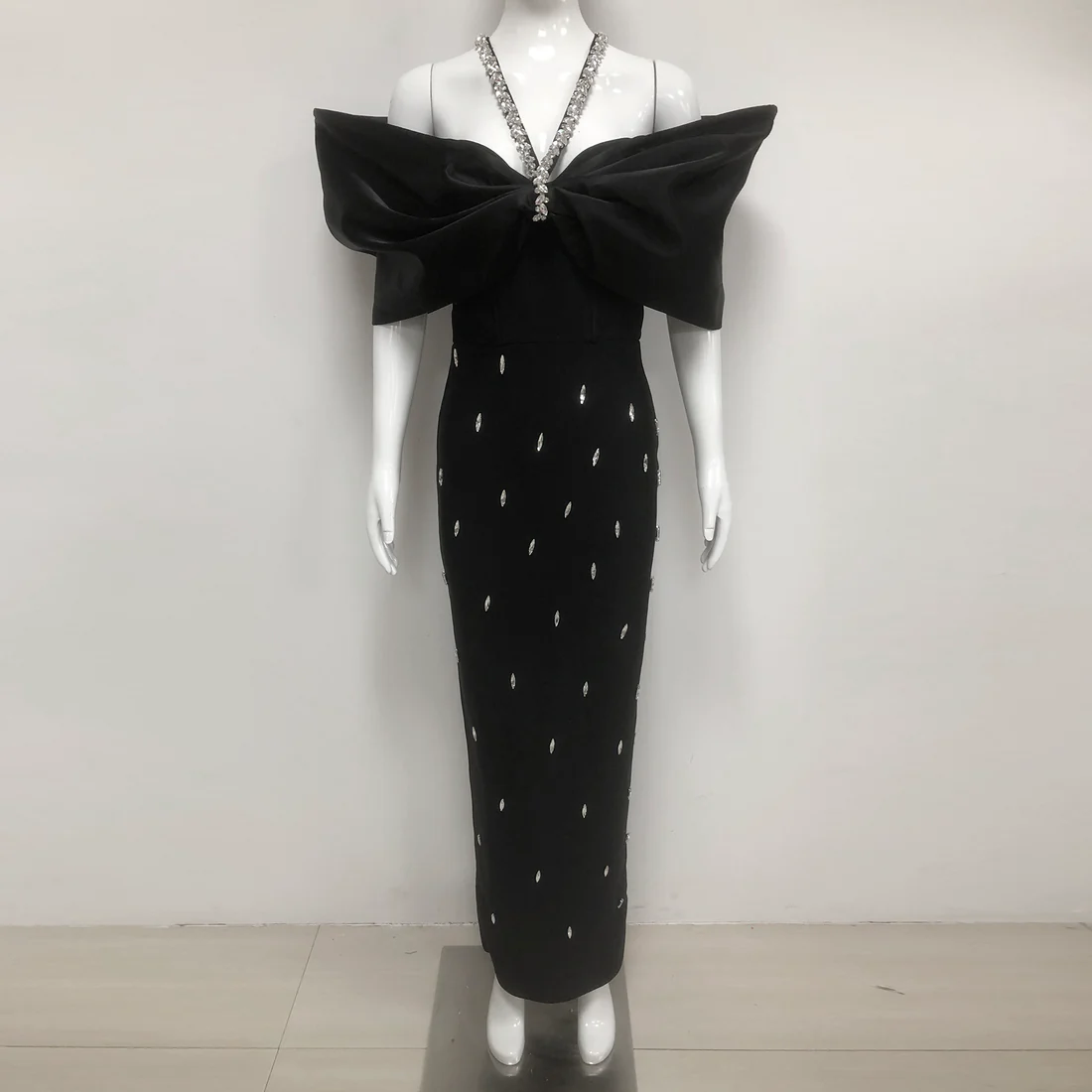 Elegant Black Evening Dress