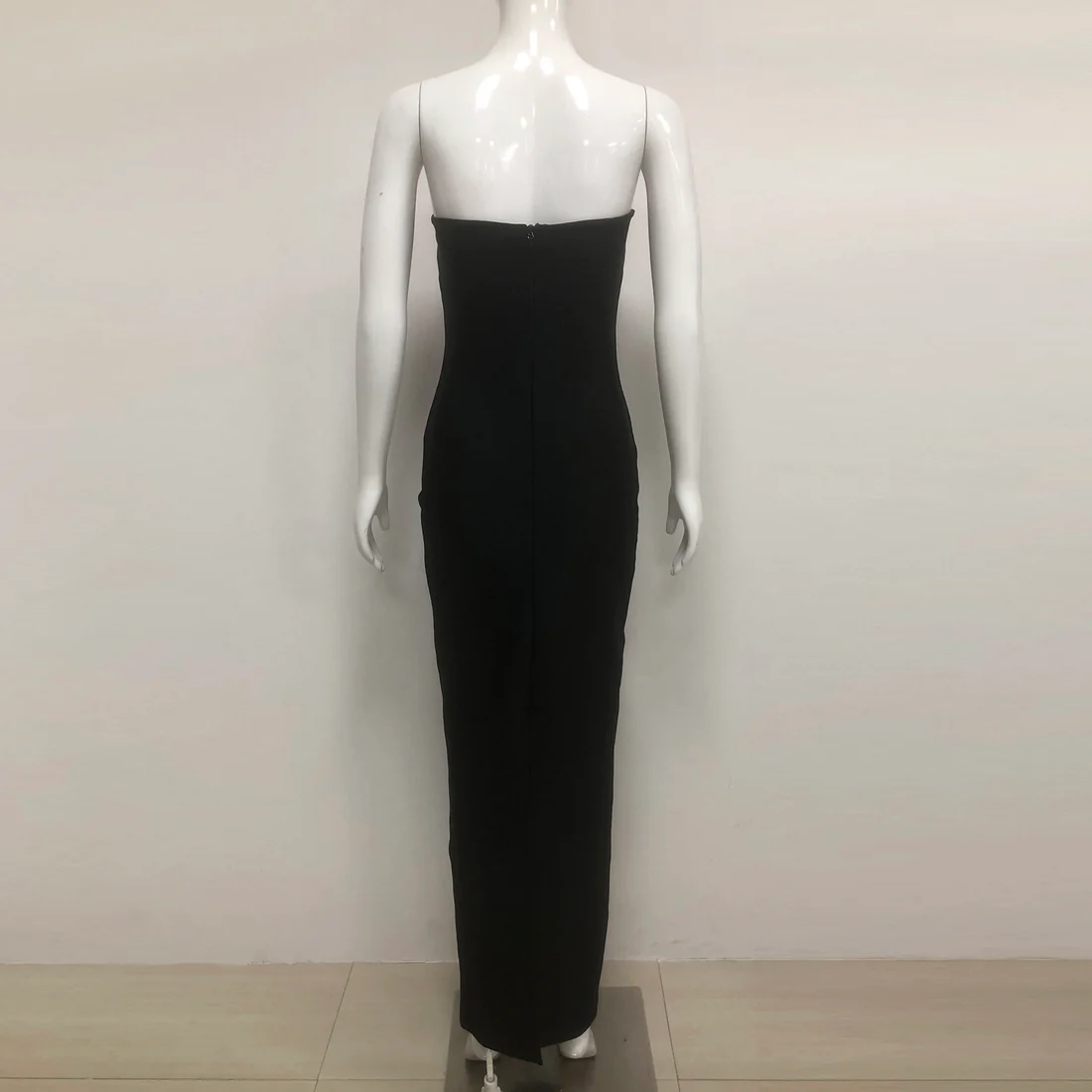 Elegant Black Rose Embellished Evening Dress