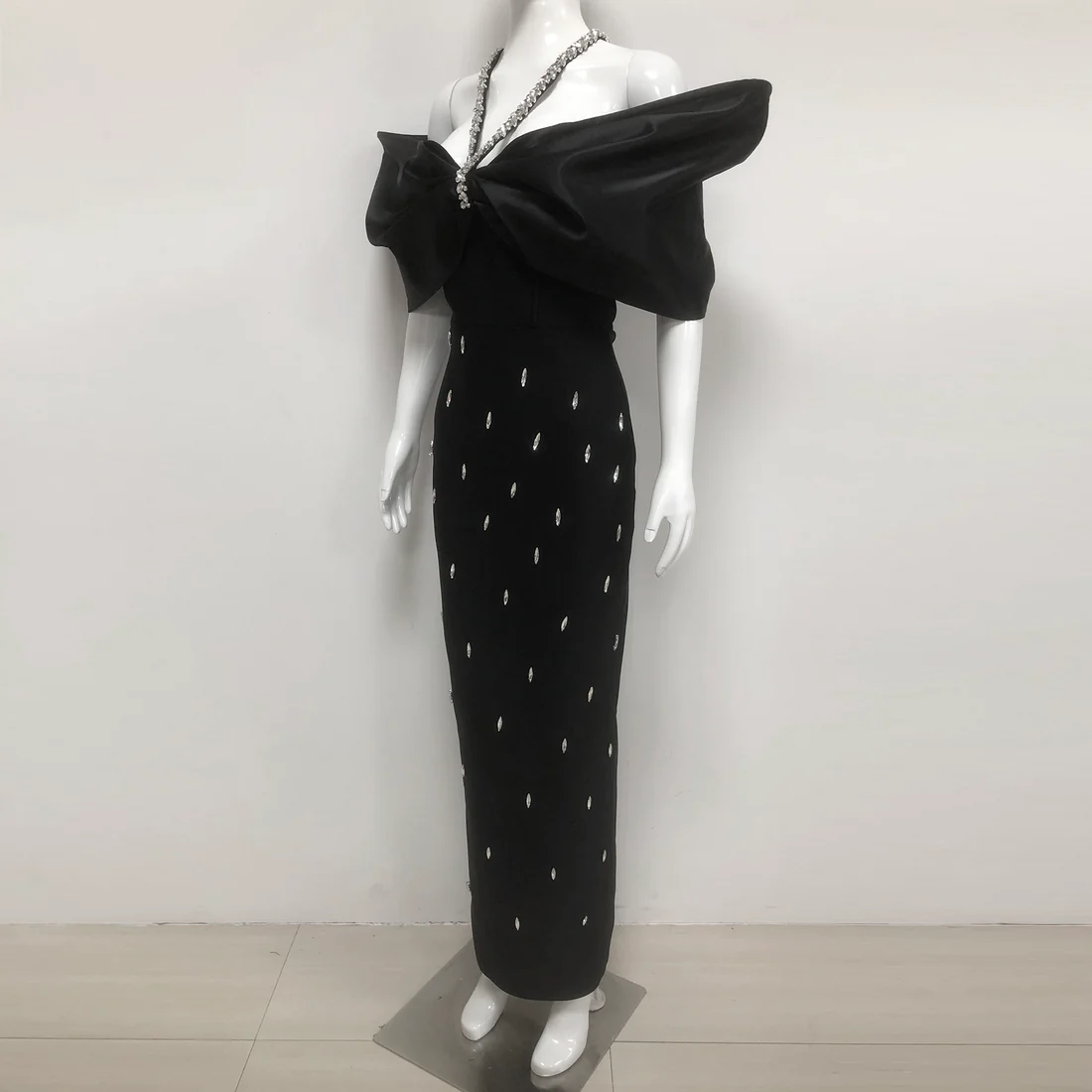 Elegant Black Evening Dress