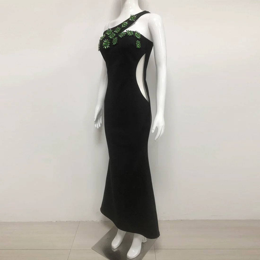 Black One-Shoulder Evening Gown