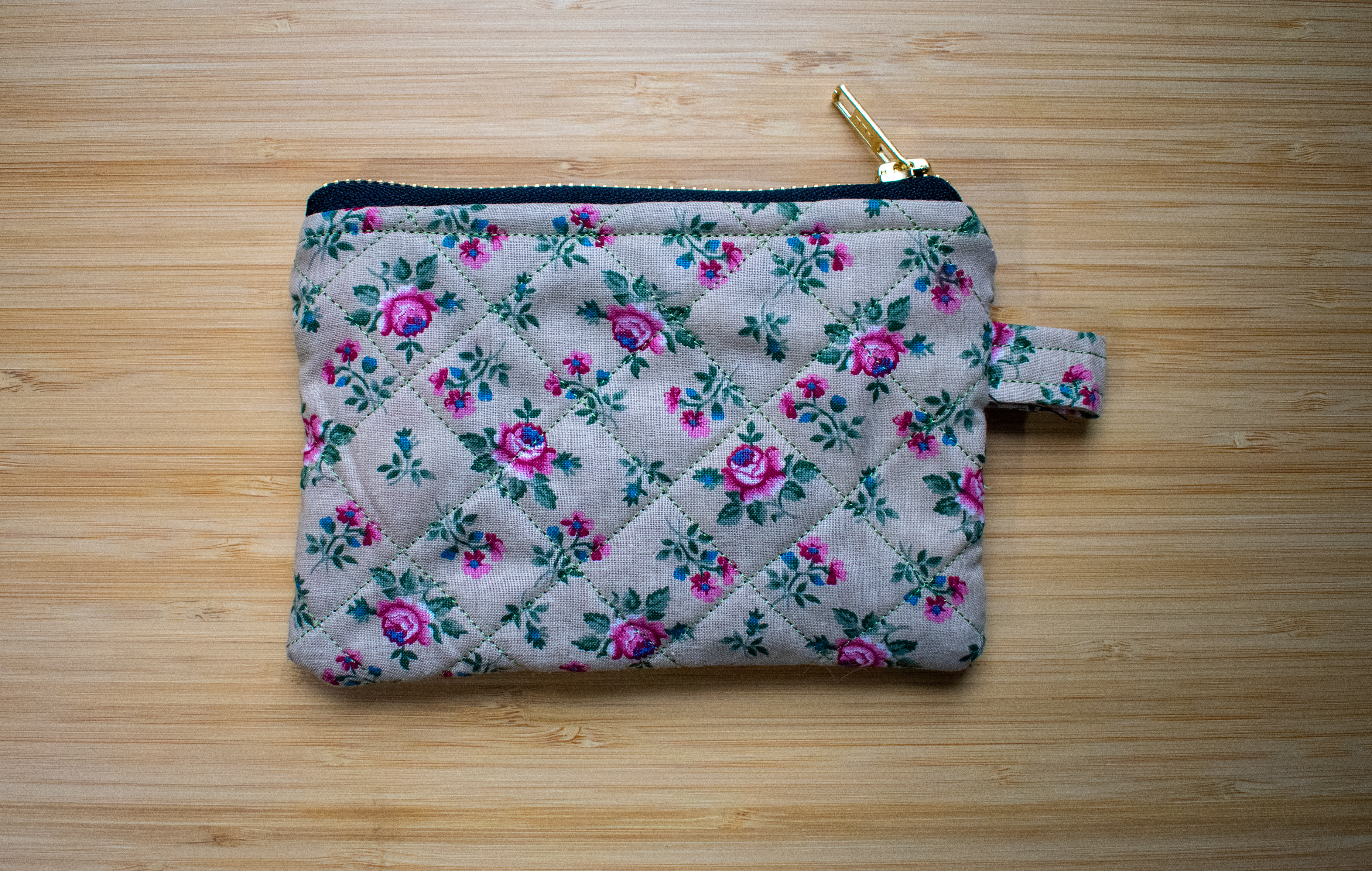 Essential Wrist Pouch 