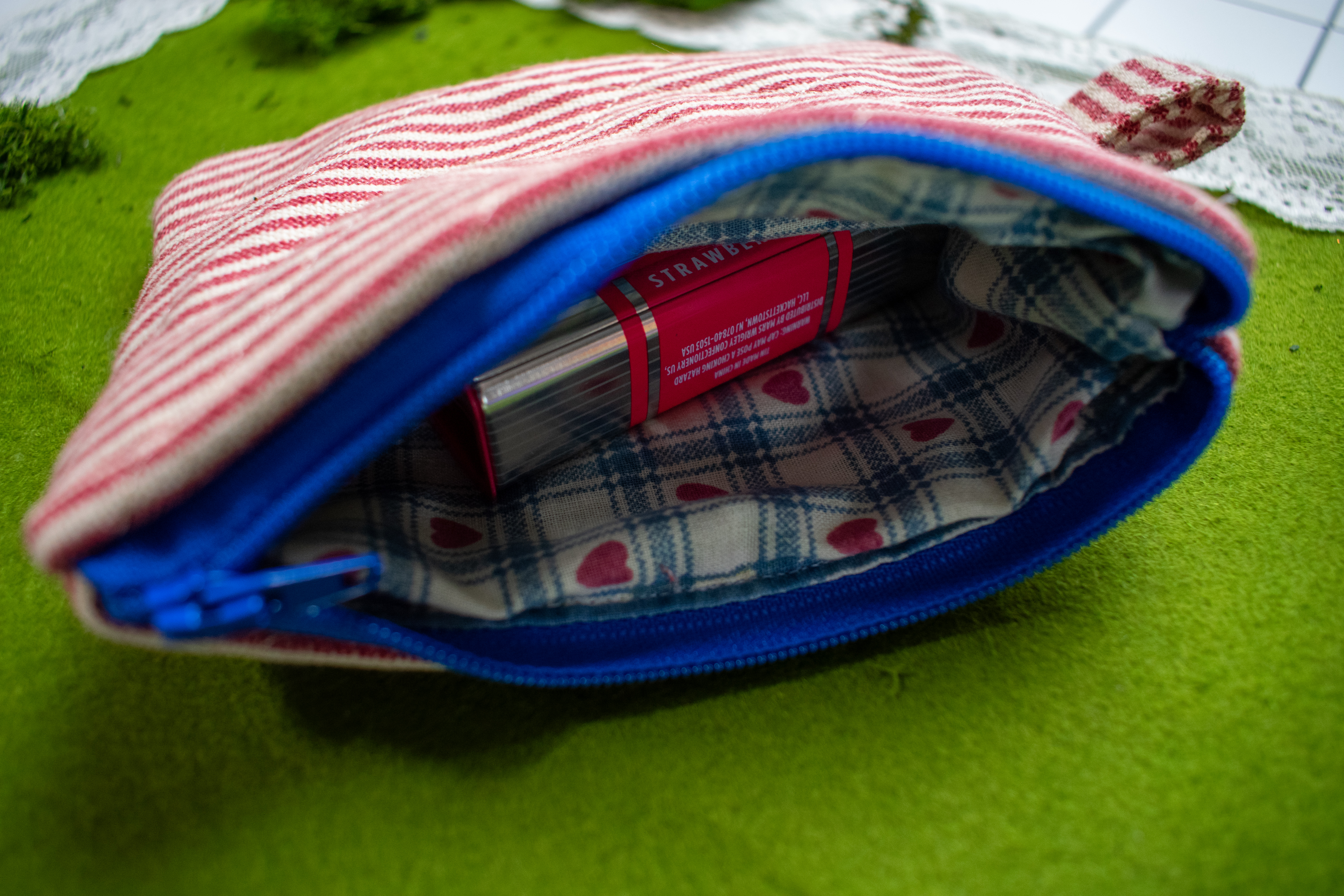 Essential Wrist Pouch 