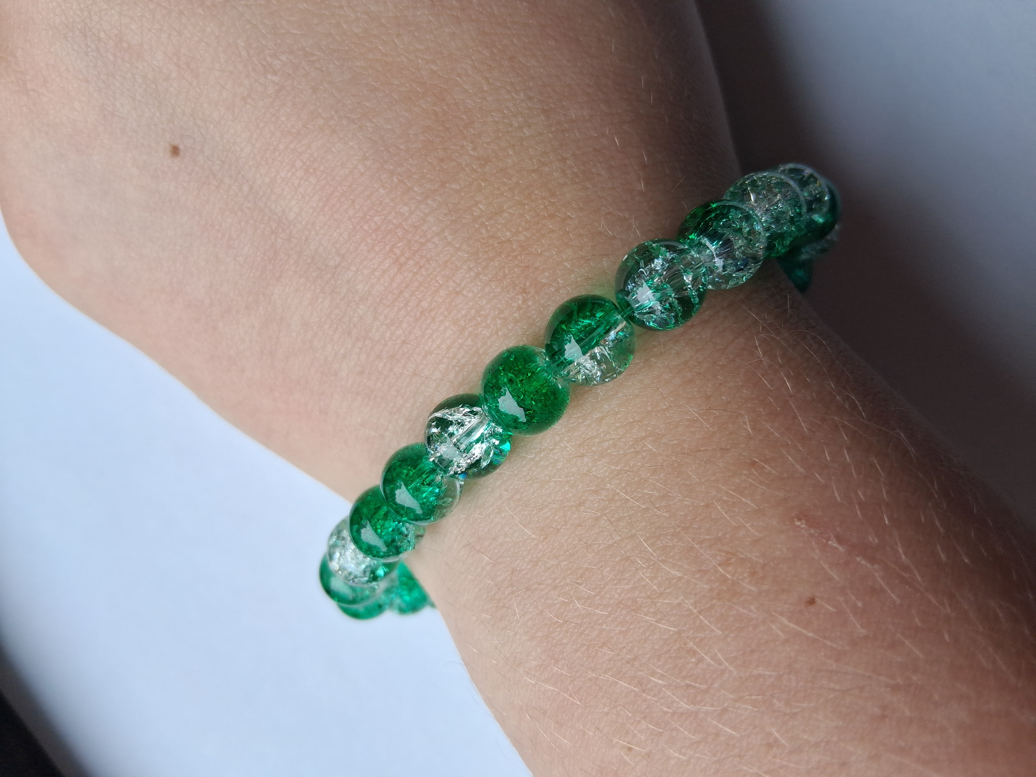 Green Crackle Bead Bracelet