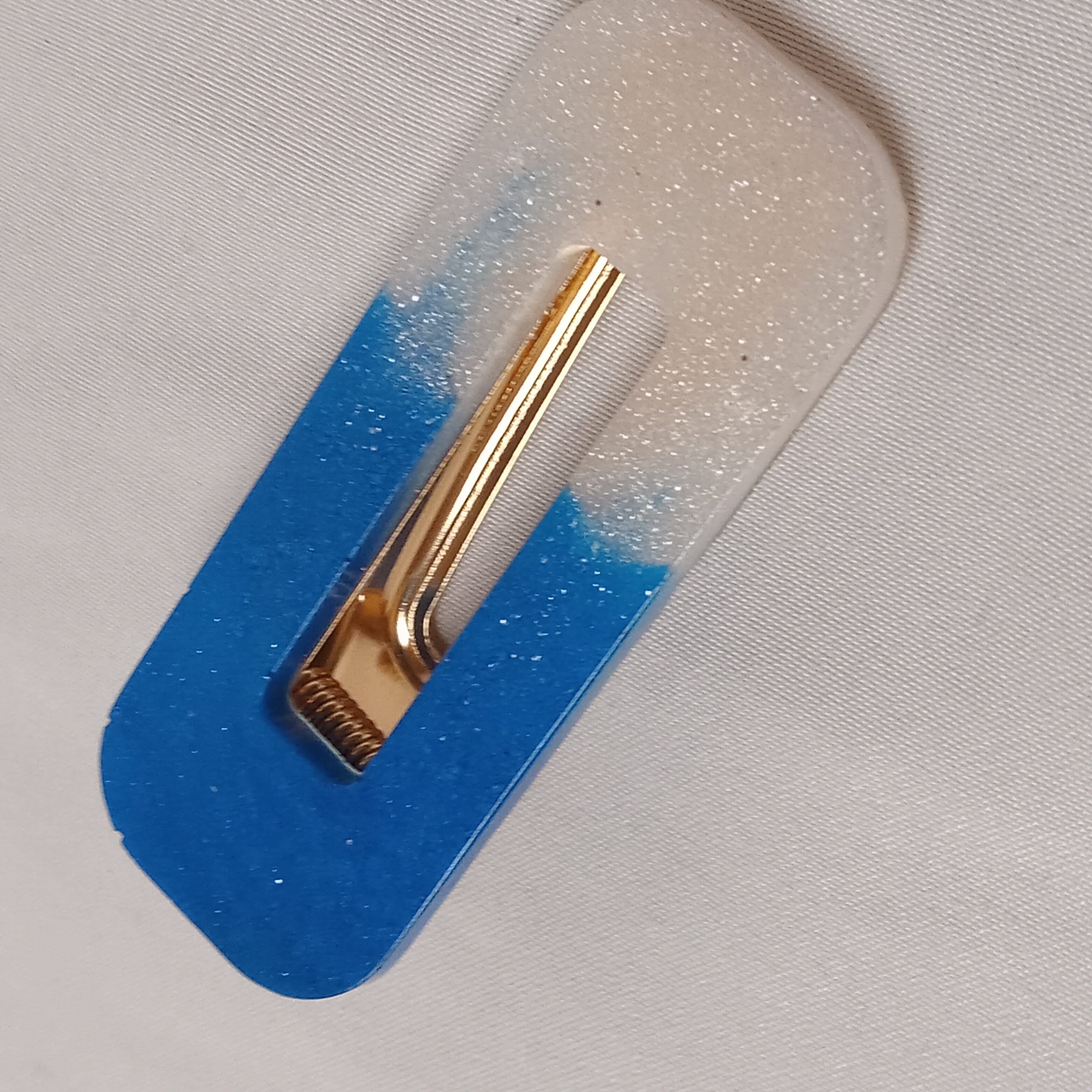 Blue Gradient Resin Hair Clip