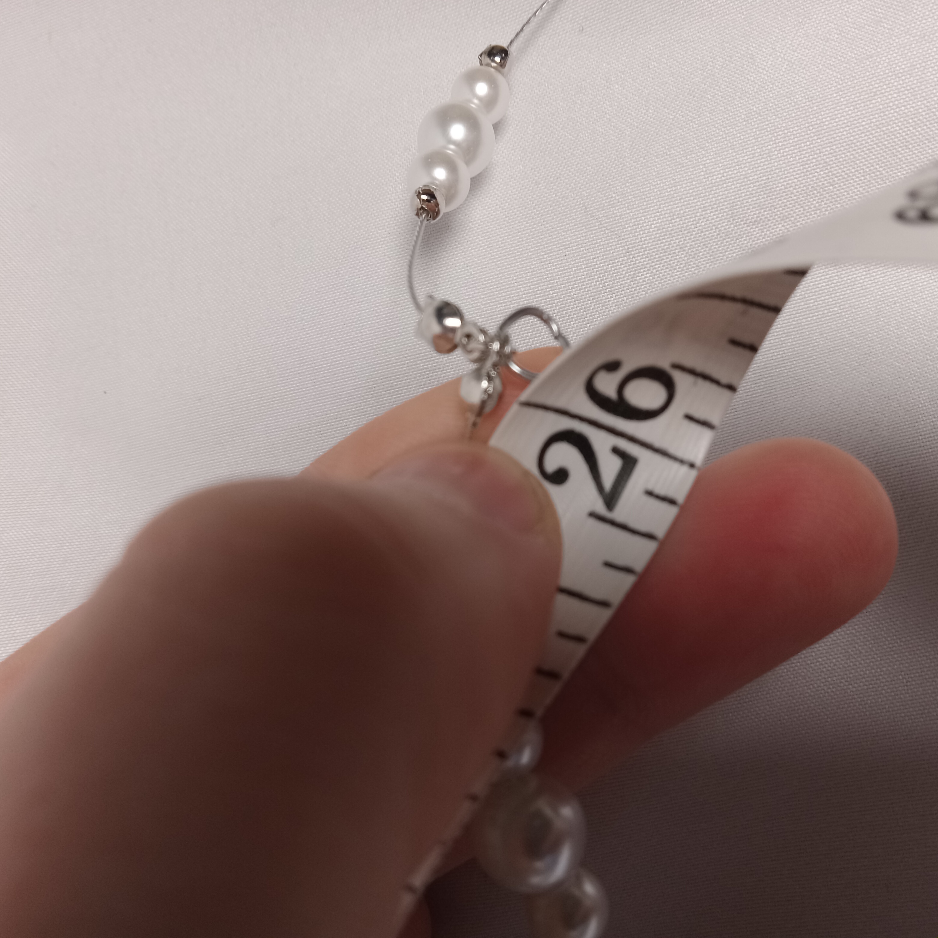 Elegant Faux Pearl Necklace