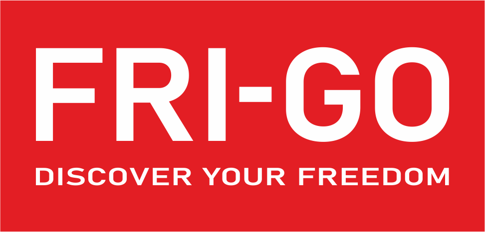 T-shirt in cotone con grafica FRI-GO