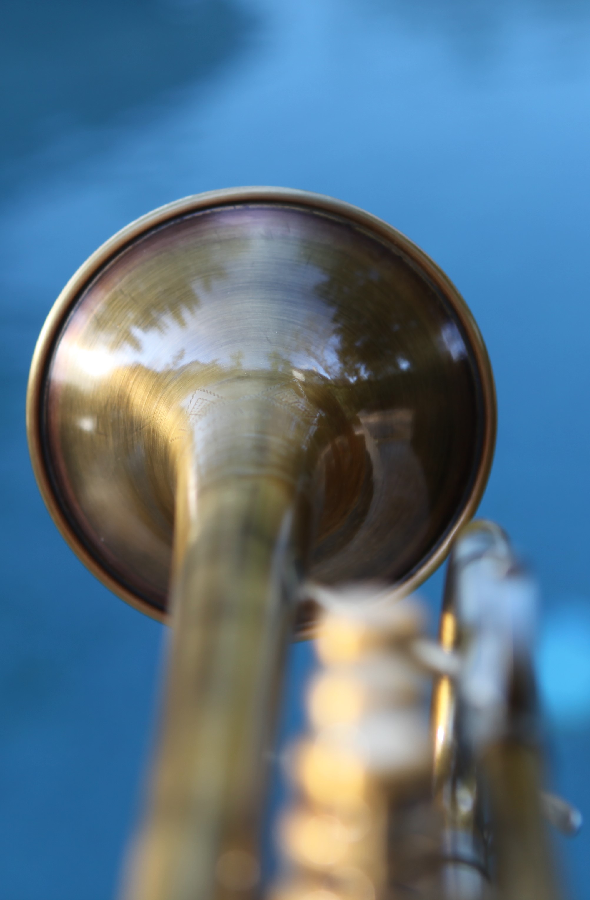 Before and After: Olds Special Trumpet 1955 - Antique Gold Epoxy Lacquer