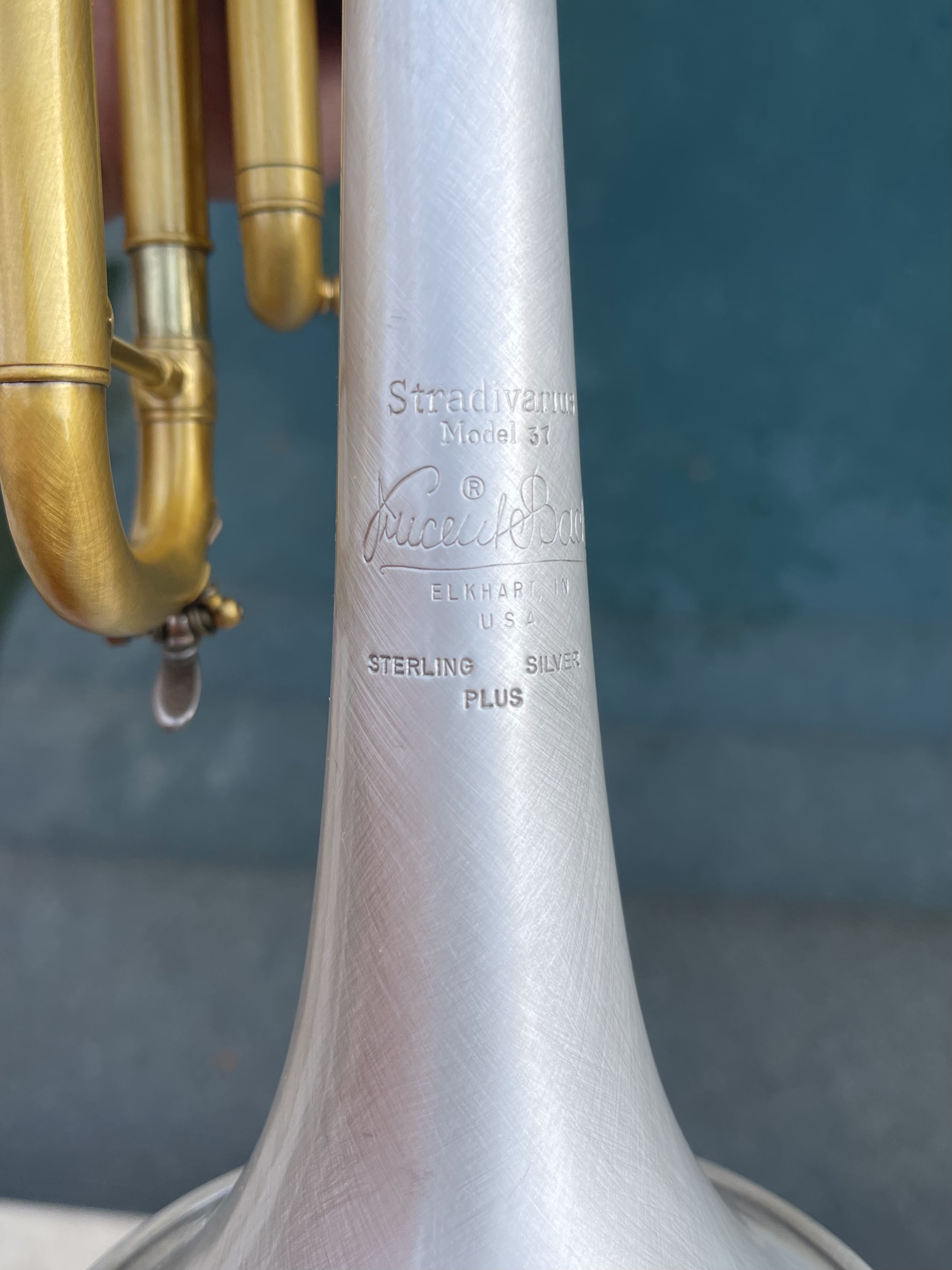 Bach 180ML37 Sterling Silver Plus Stradivarius Trumpet with Case - Sterling Silver Bell - Brushed Finish