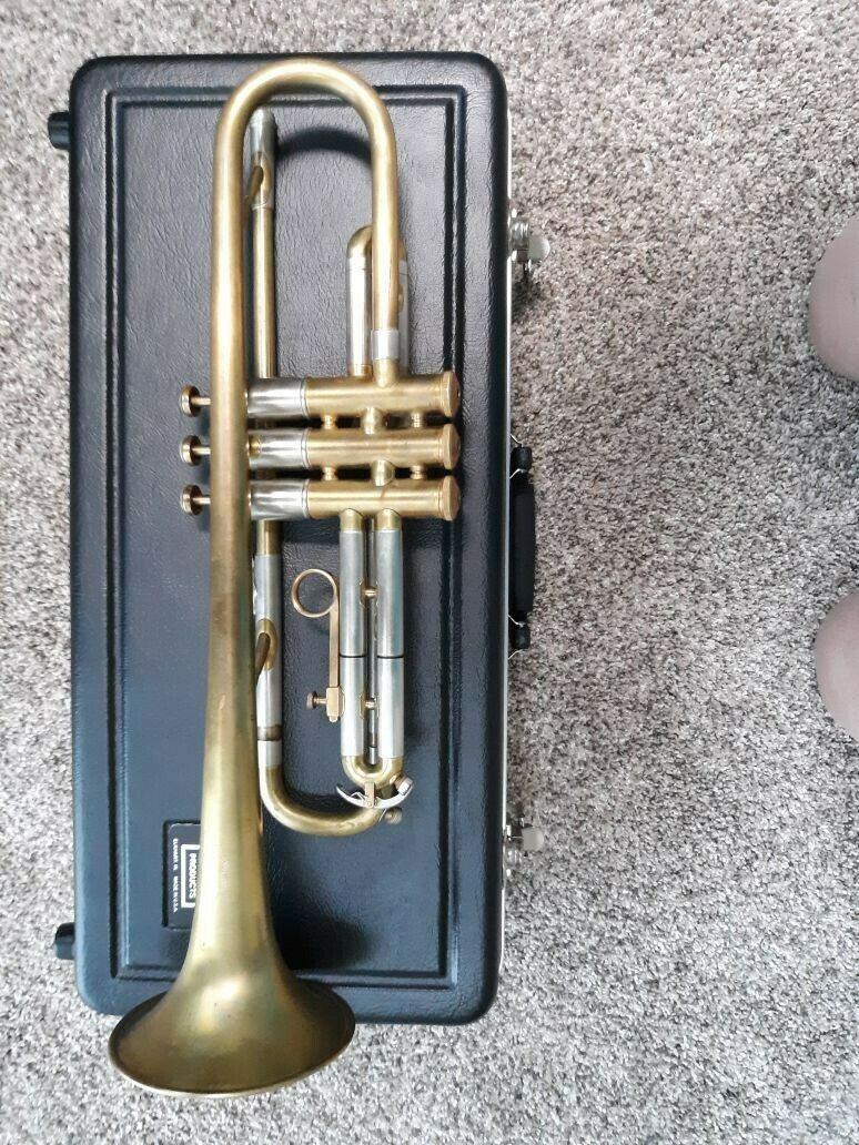 Before and After: Olds Special Trumpet 1955 - Antique Gold Epoxy Lacquer