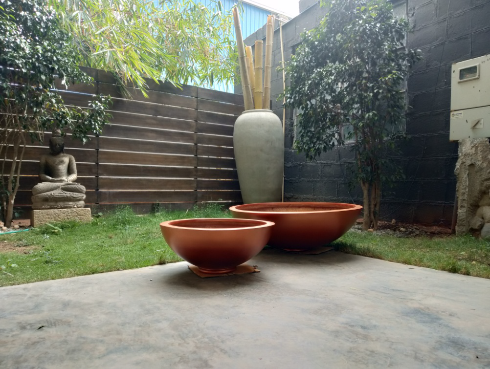 Terracotta finish FRP Urns (Set of 2)