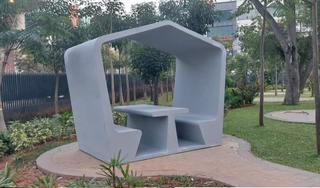 Modern Outdoor Shelter Seating