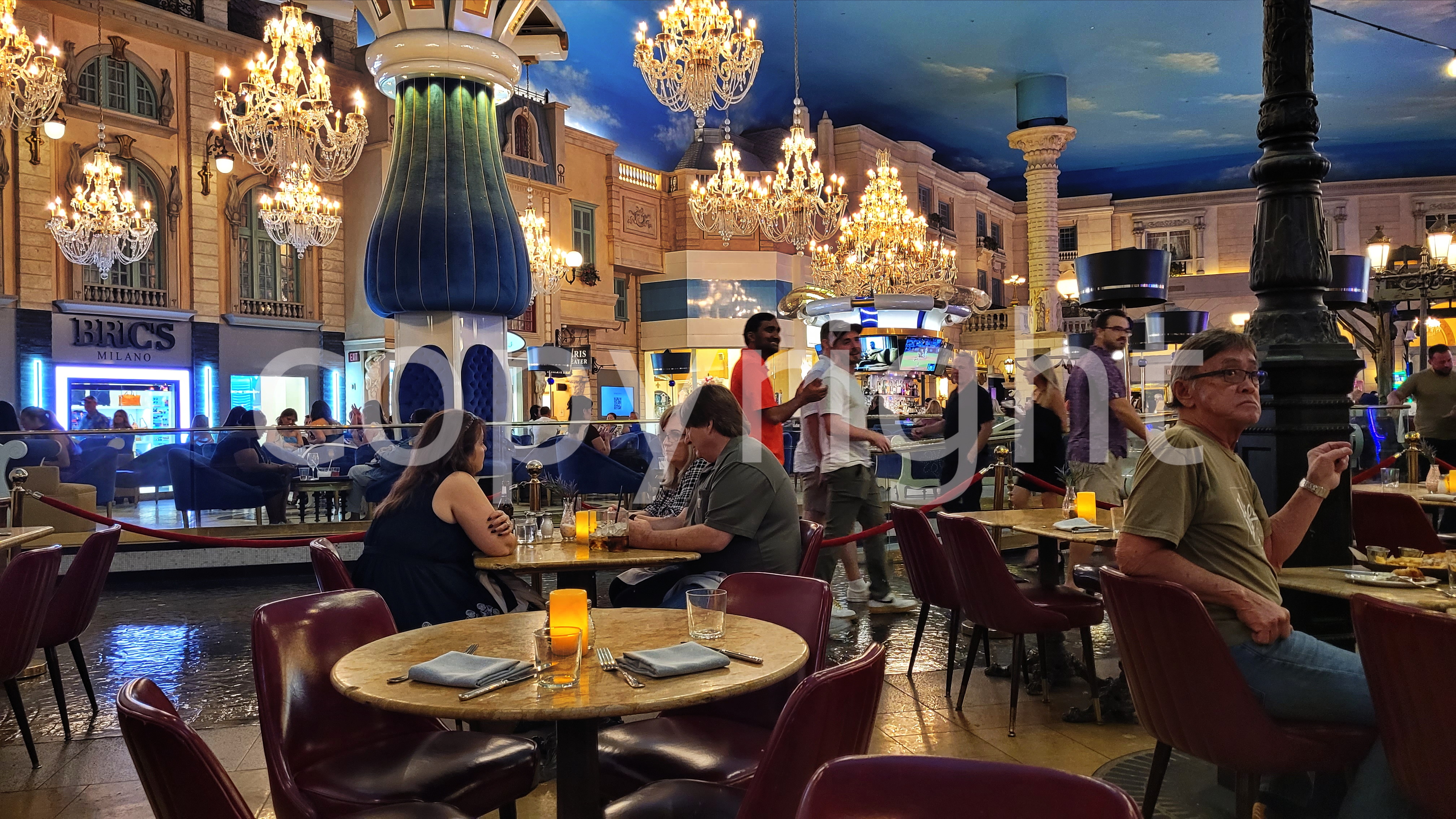 Elegant Indoor Dining Experience