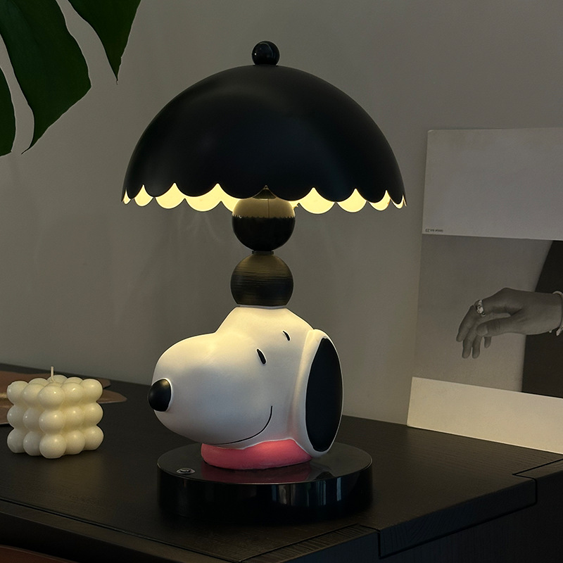 Snoopy Plastic Night Light Anime Cartoon Desk Lamp Bedroom Decor