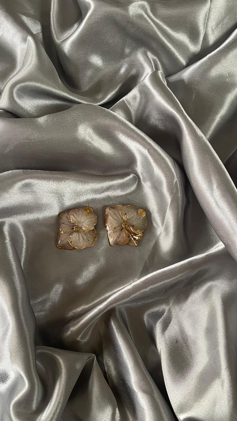 Boucle d'oreille hibiscus