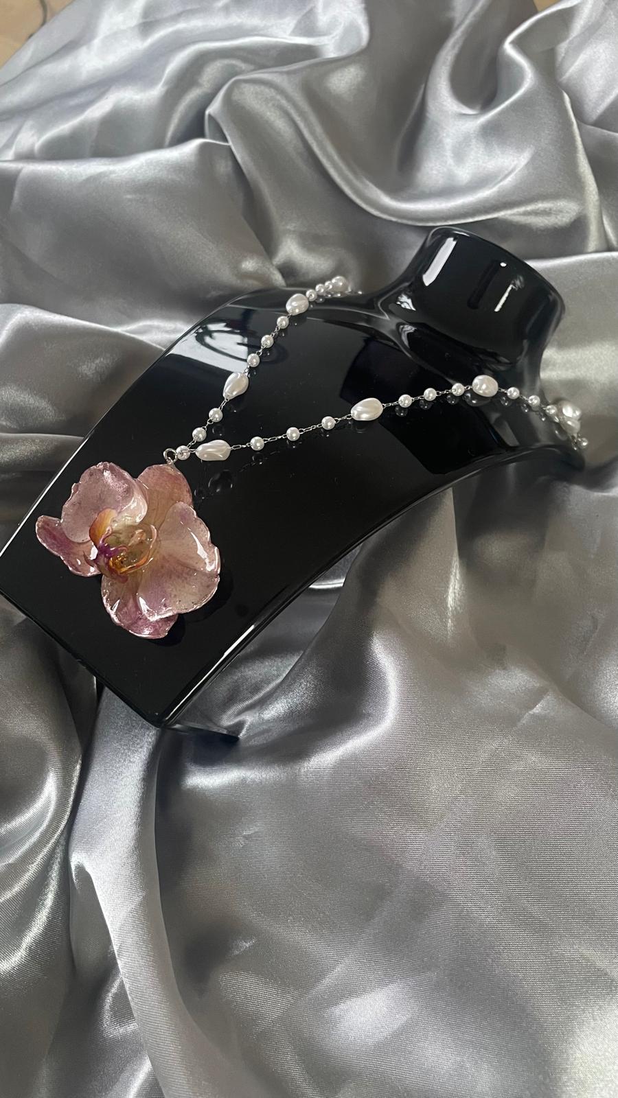 Collier orhidée Naturelle