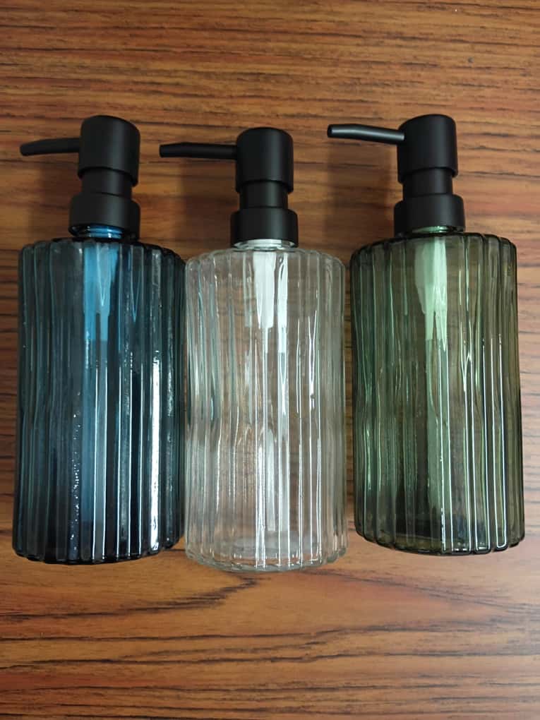 Distributeur de savon en verre