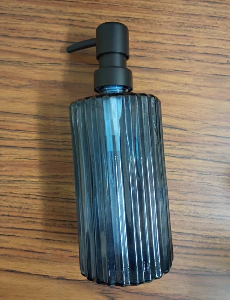 Distributeur de savon en verre