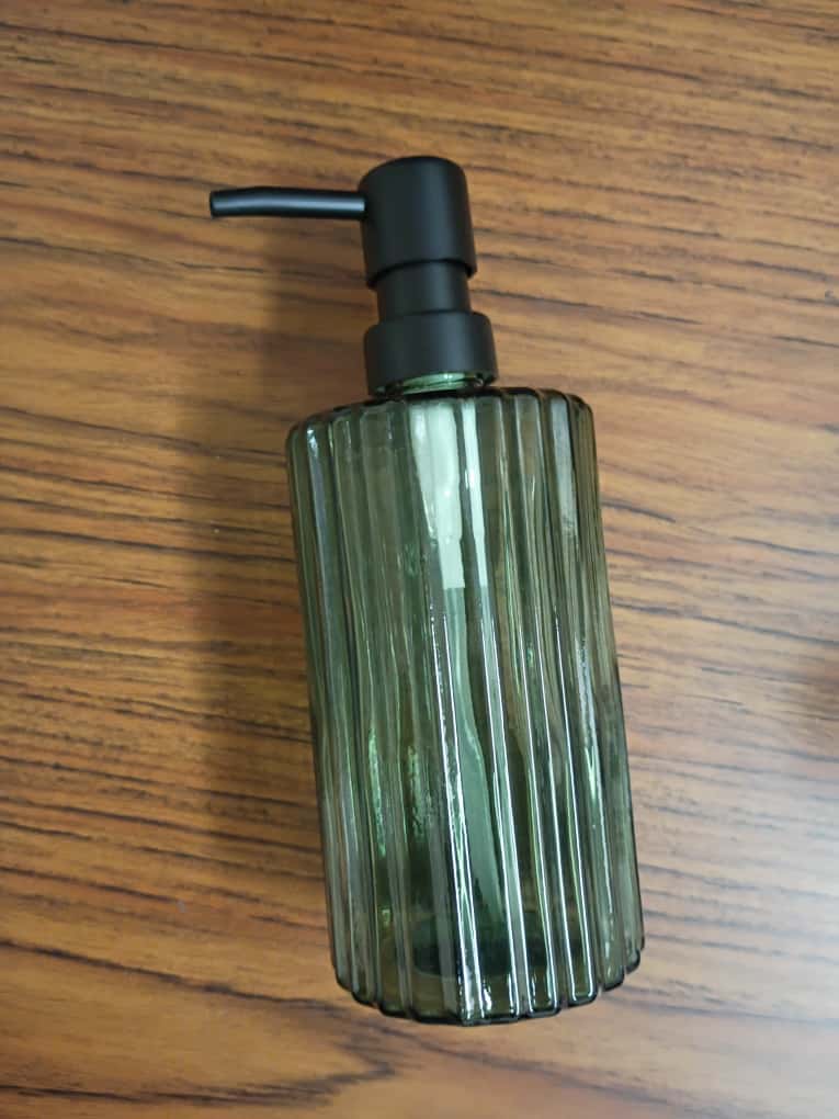 Distributeur de savon en verre