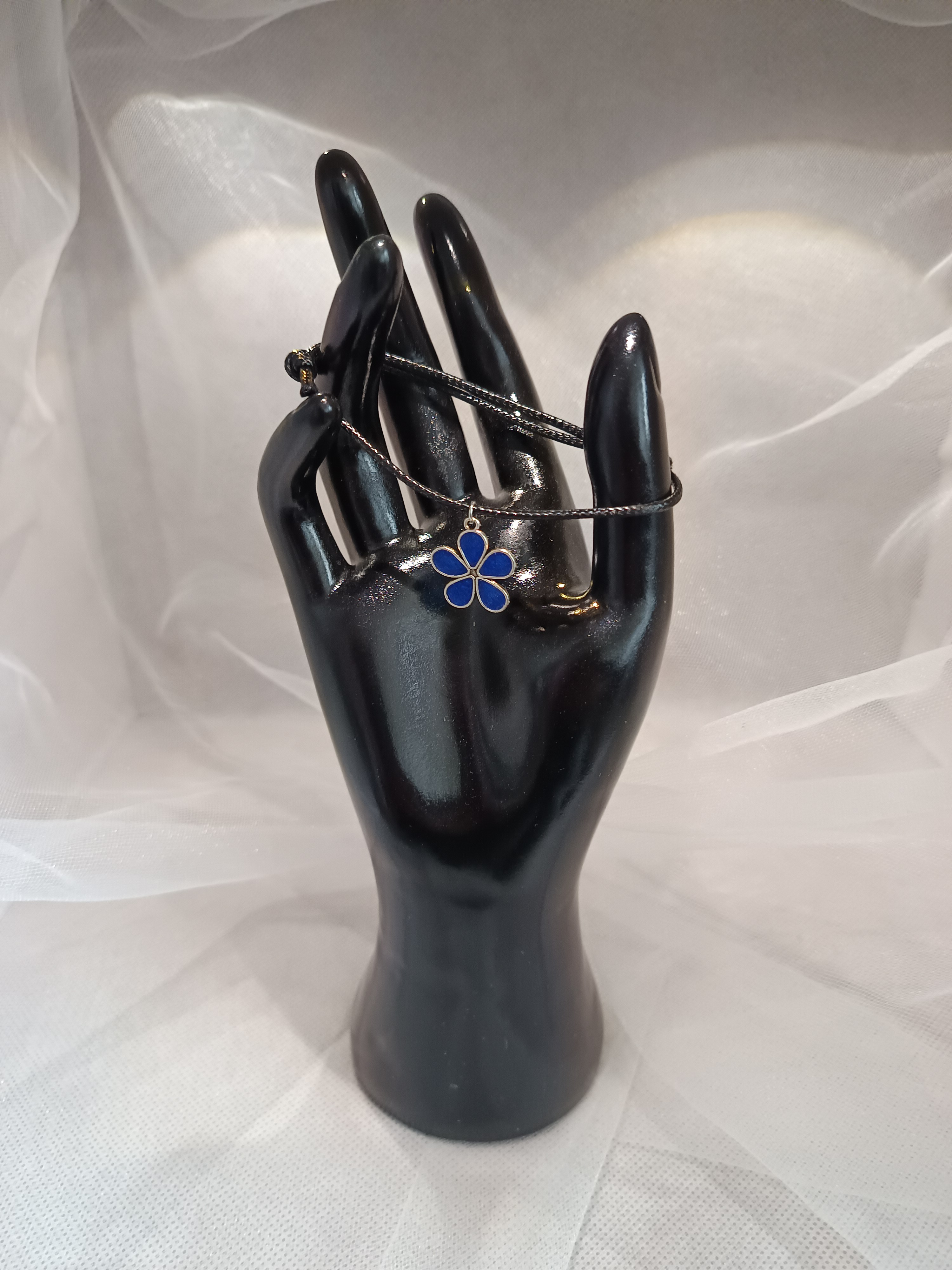 Bracelet cordon fleur réglable – Bijou fantaisie porte-bonheur élégant