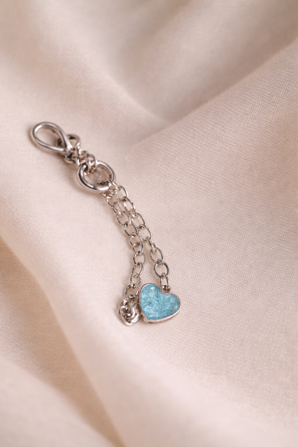 Bracelet enfant chaîne argentée cœur bleu – Bijou enfant