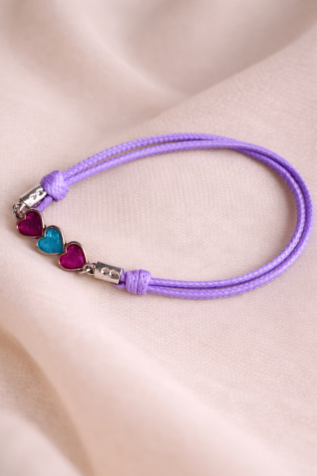 Bracelet enfant violet à cœurs – Bracelet ajustable enfant