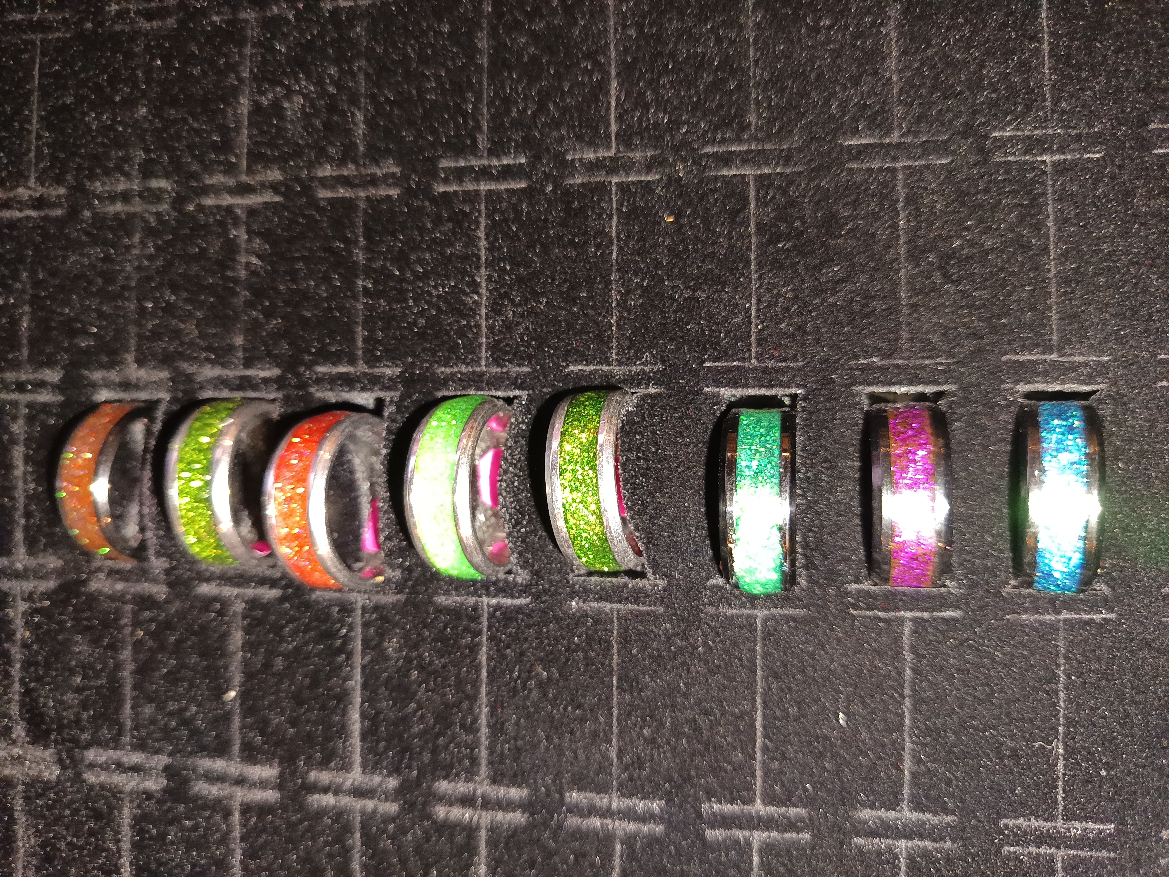 Bague pailletée en acier inoxydable taille 7 – Couleurs scintillantes au choix – Bijou brillant moderne