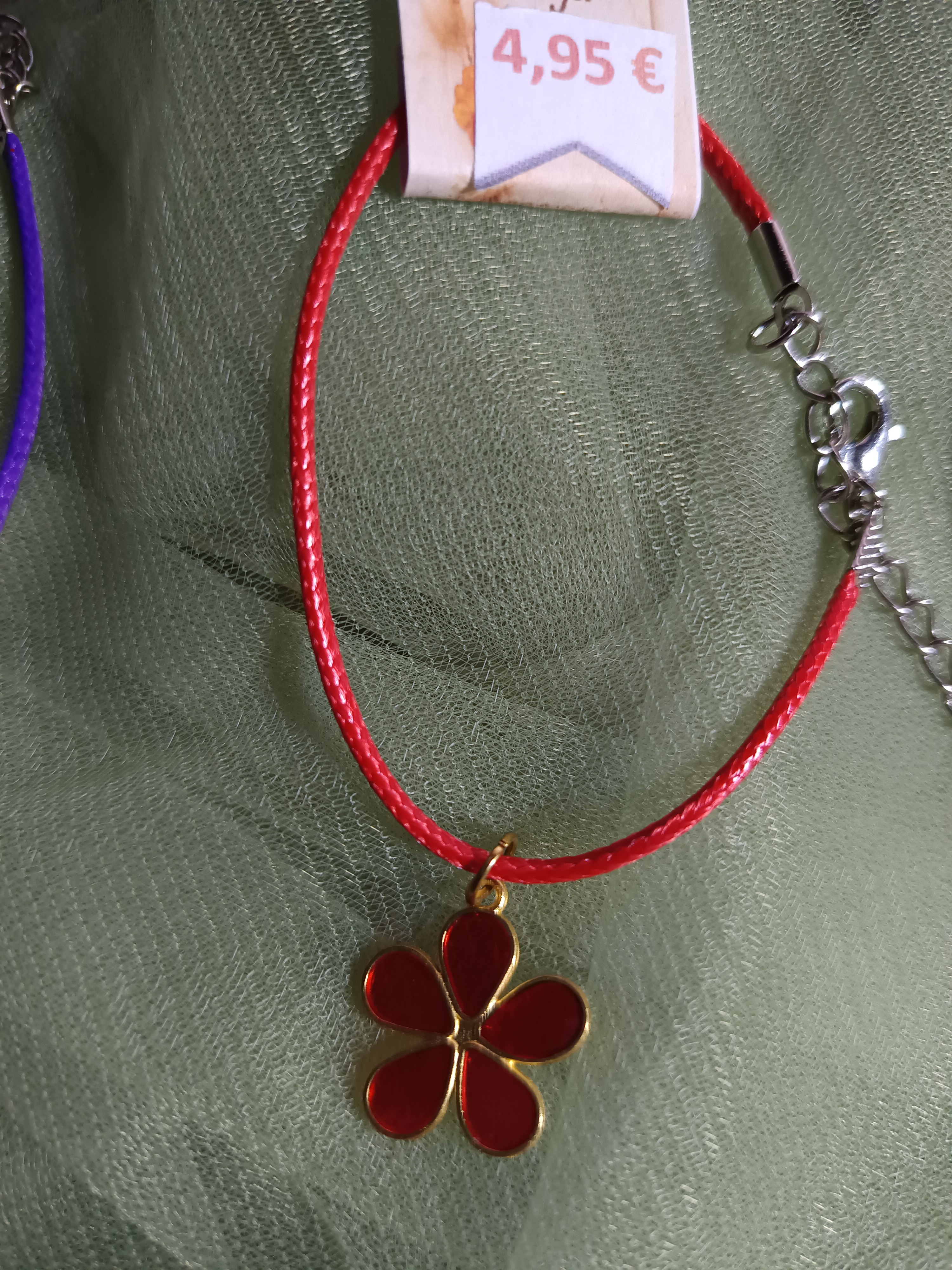 Bracelet enfant rouge fleur – Bijou coloré ajustable