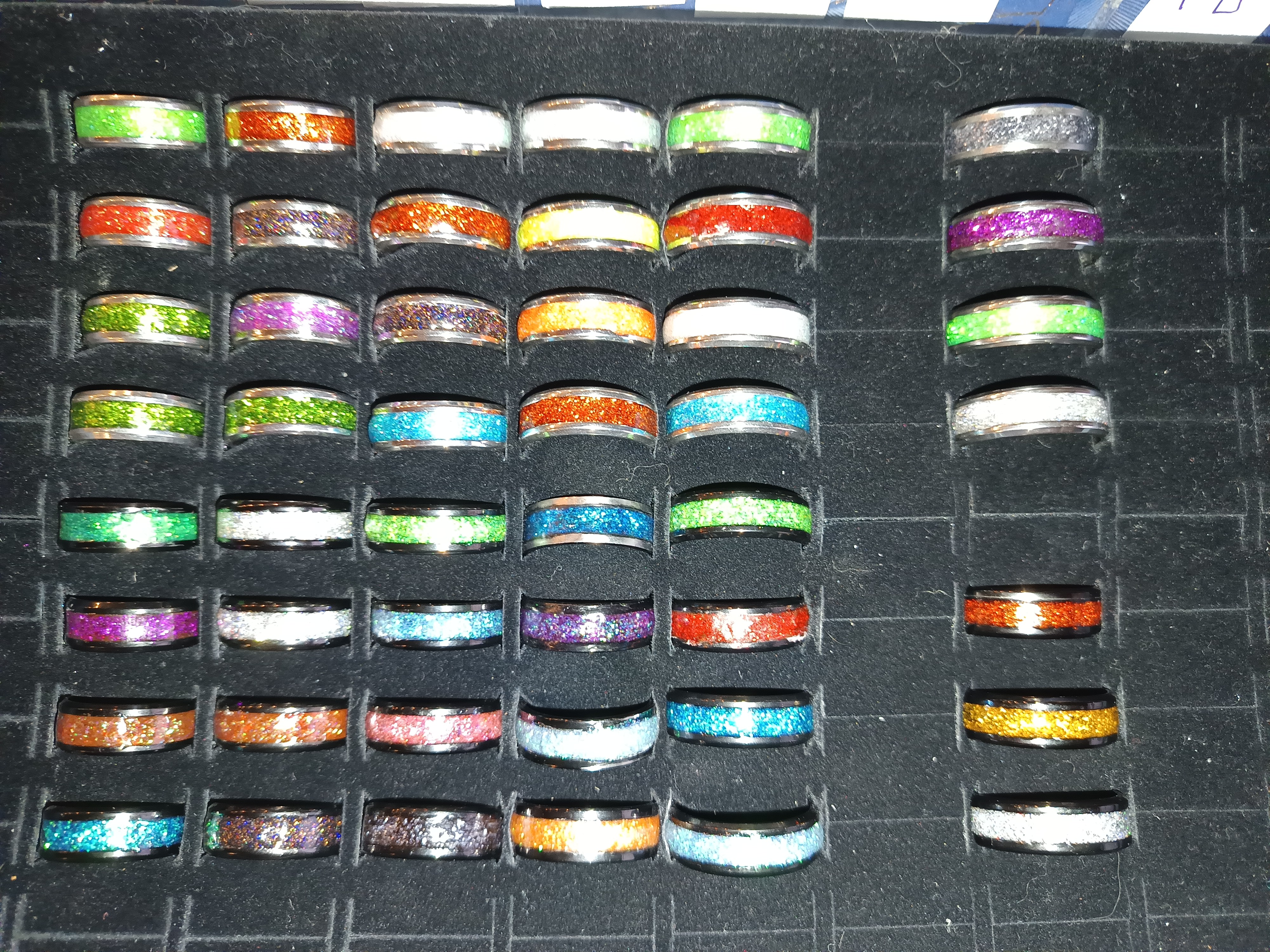 Bague pailletée taille 9 vendue à l’unité – Bijou artisanal brillant multicolore fait main