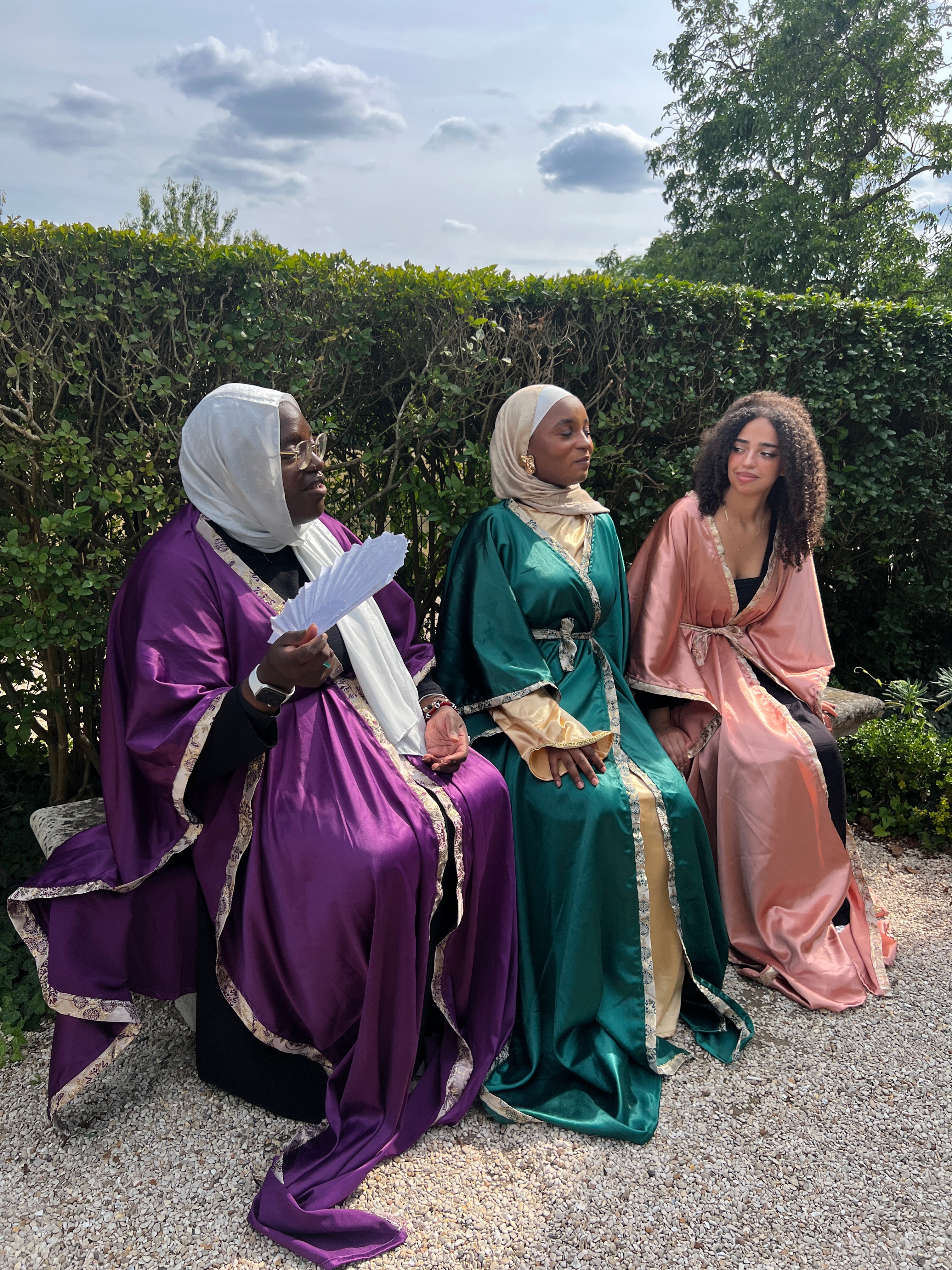 Cape Satin Brocart Violette