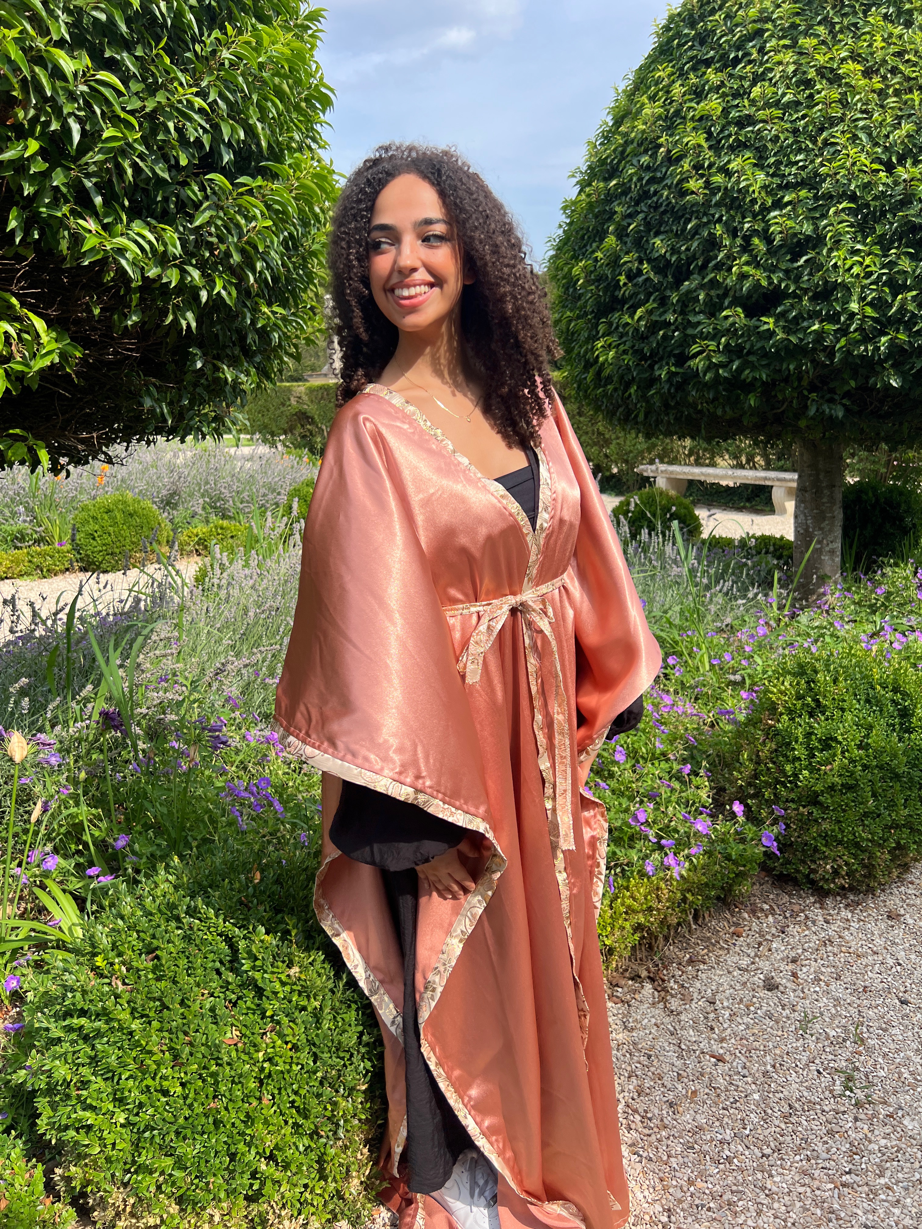 Cape Satin Brocart Rose 