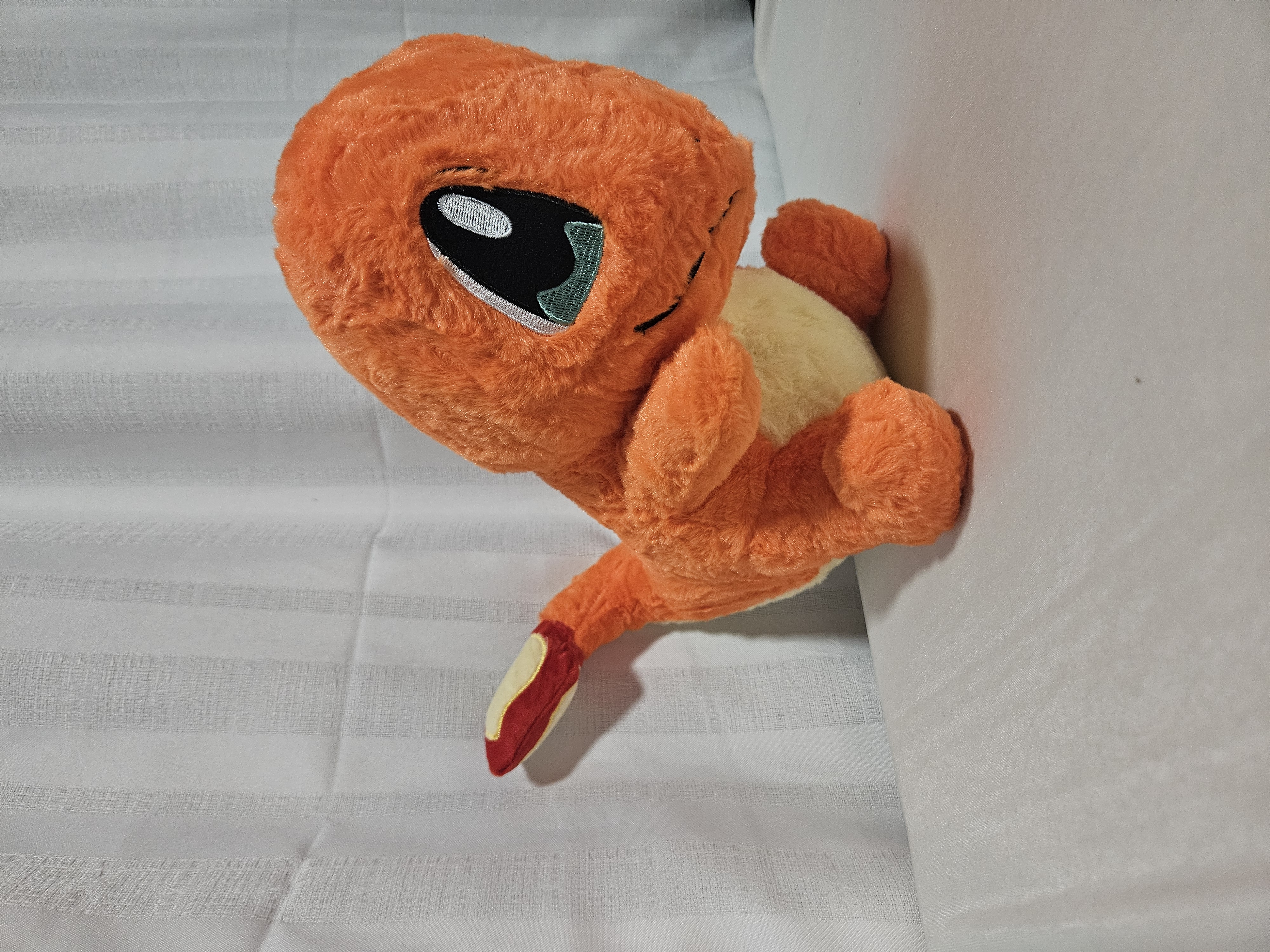Peluche tipo Charmander