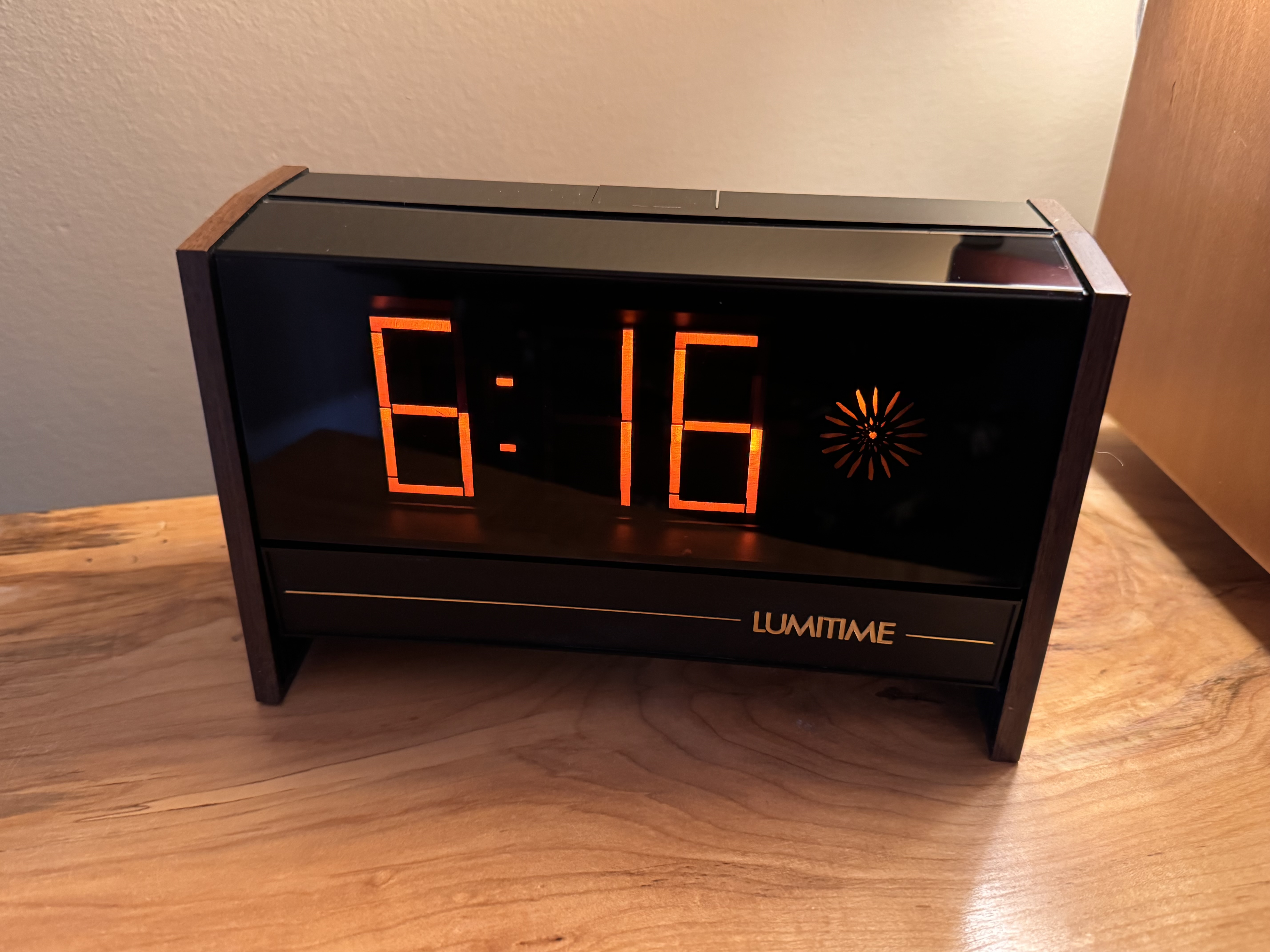 Lumitime KT-10F Mechanical Digital Clock