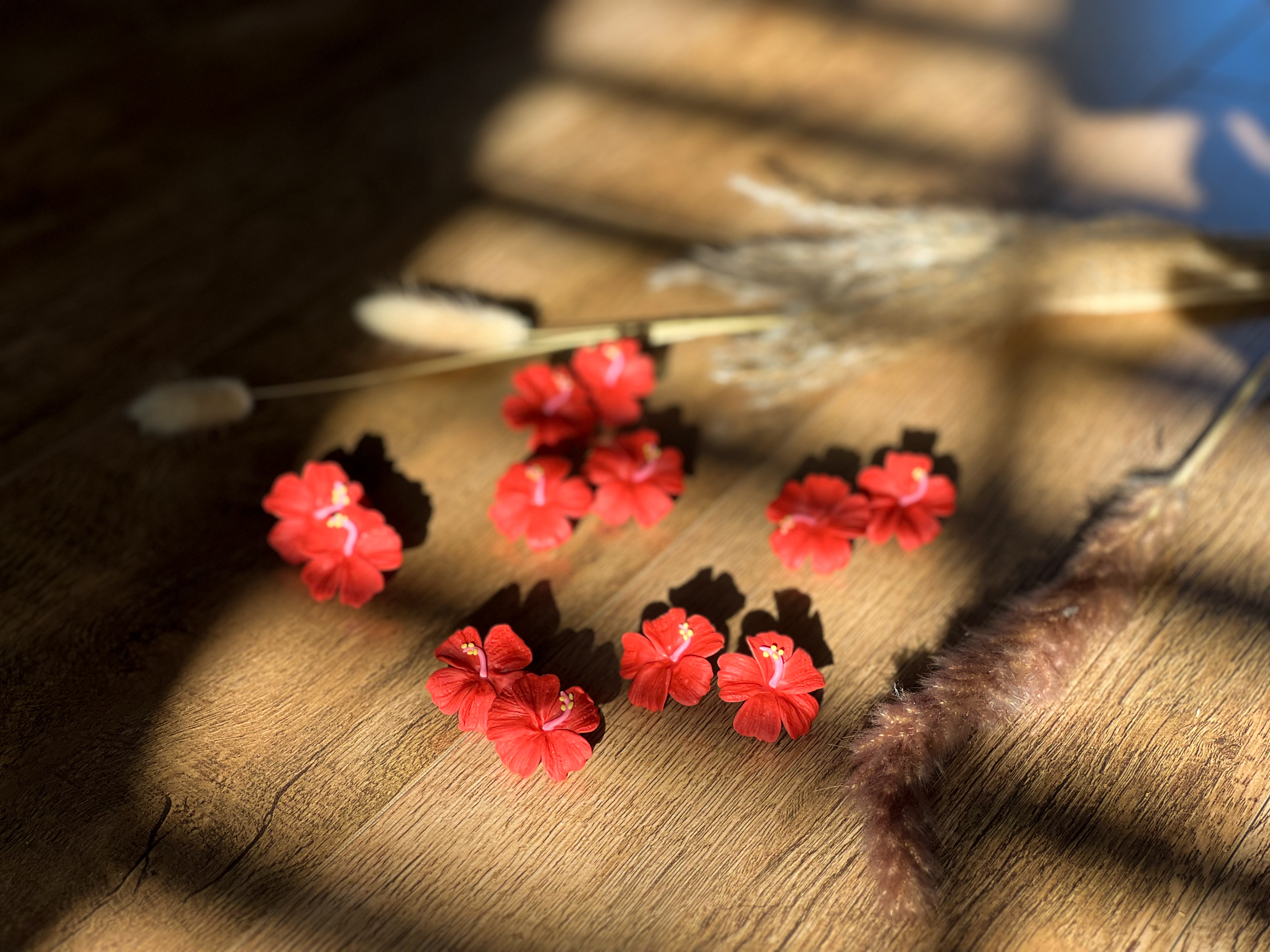 Statement Hibiscus Studs