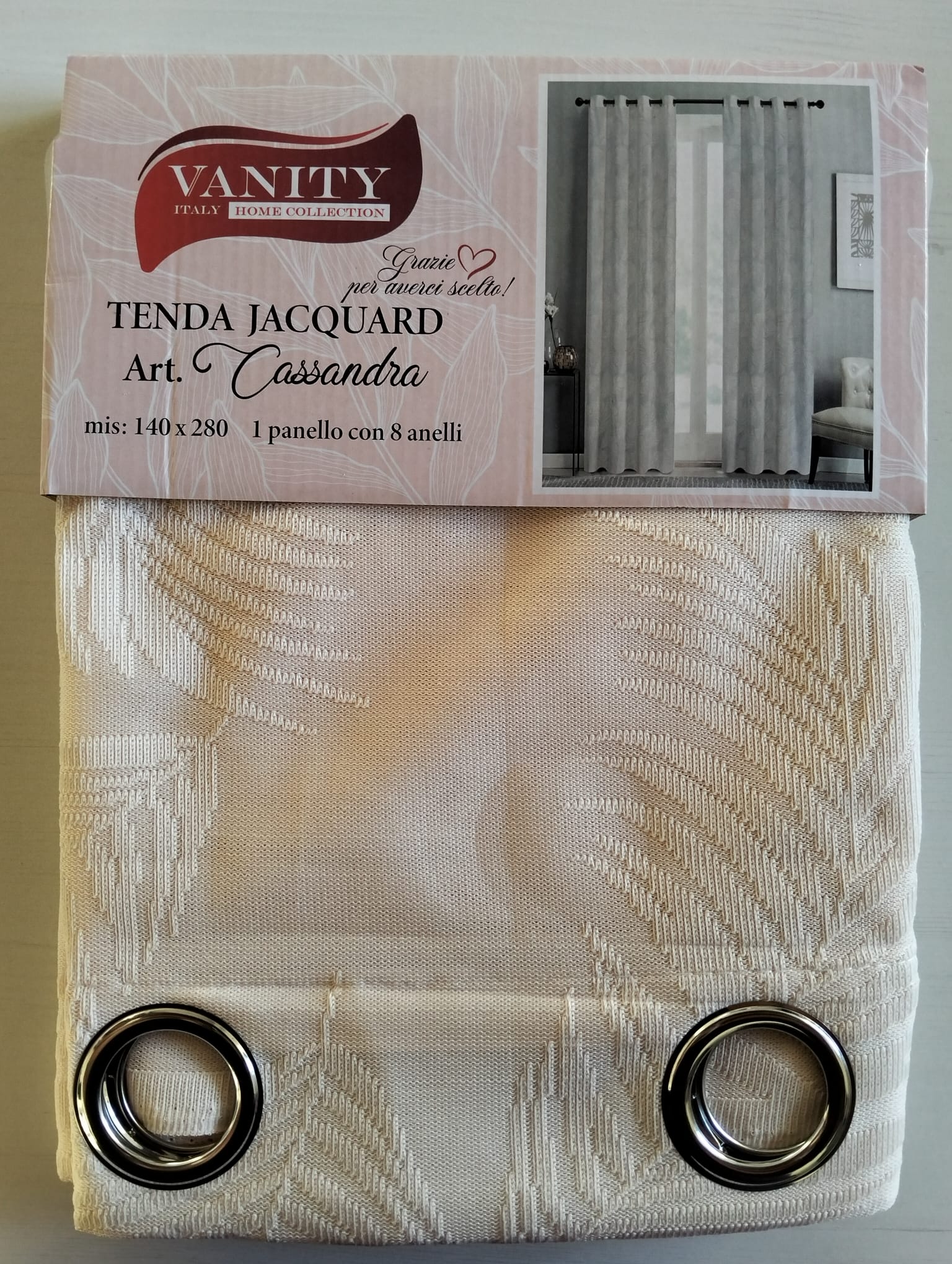 Tenda Cassandra in tessuto jacquard con anelli – effetto elegante e luminoso