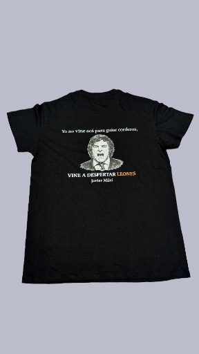 Camiseta negra con frase de Javier Milei con logo estampado 100% algodón.