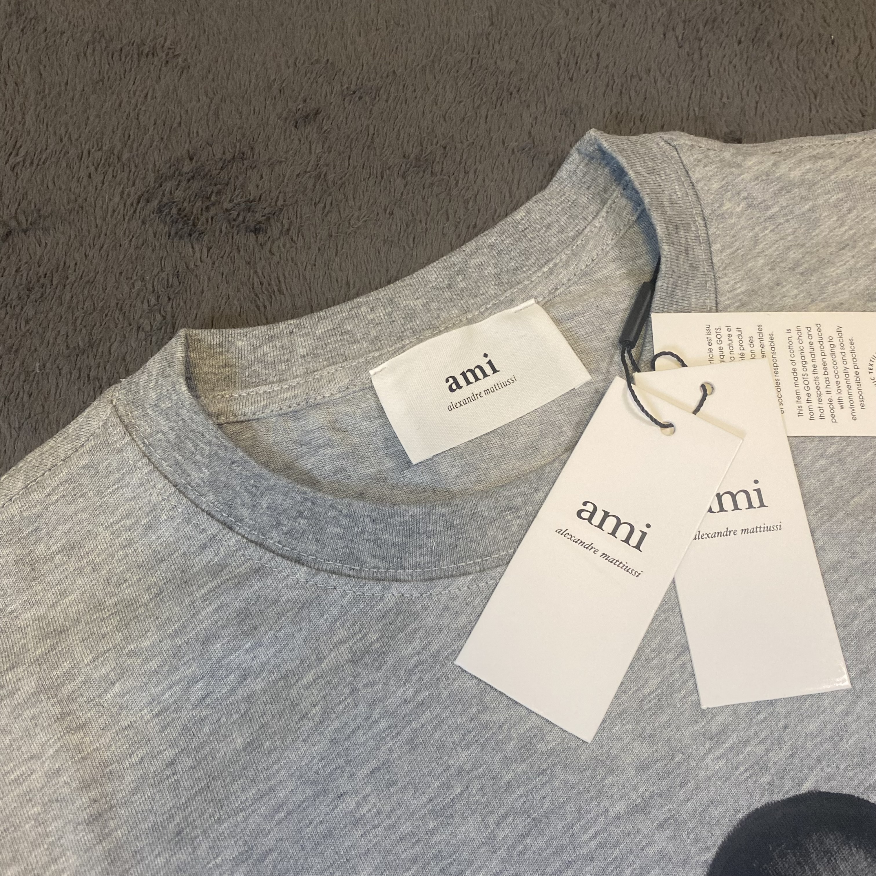 Ami Paris Grey T-shirt - M - Burbujitas