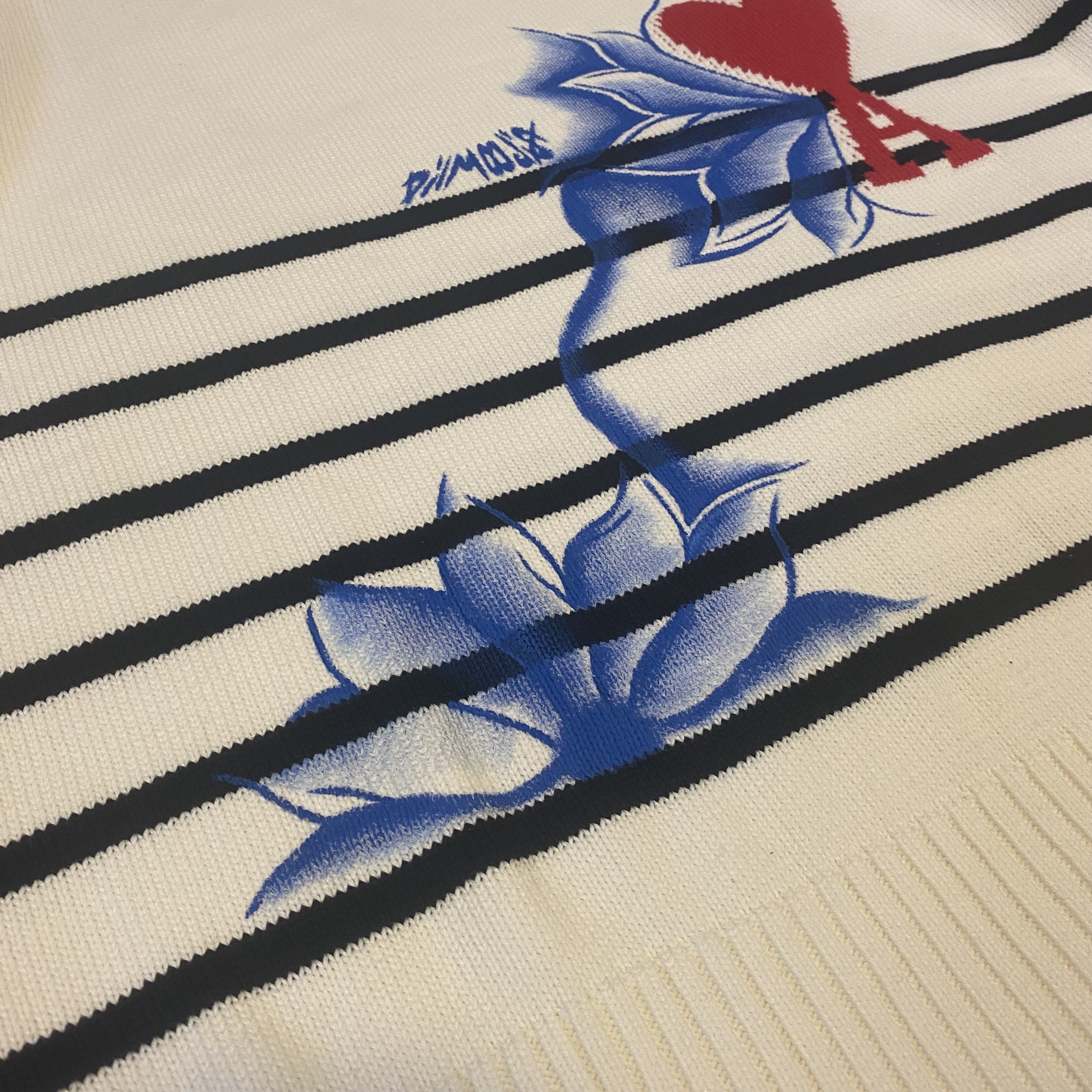 Ami Paris White Turtleneck Sweater - M