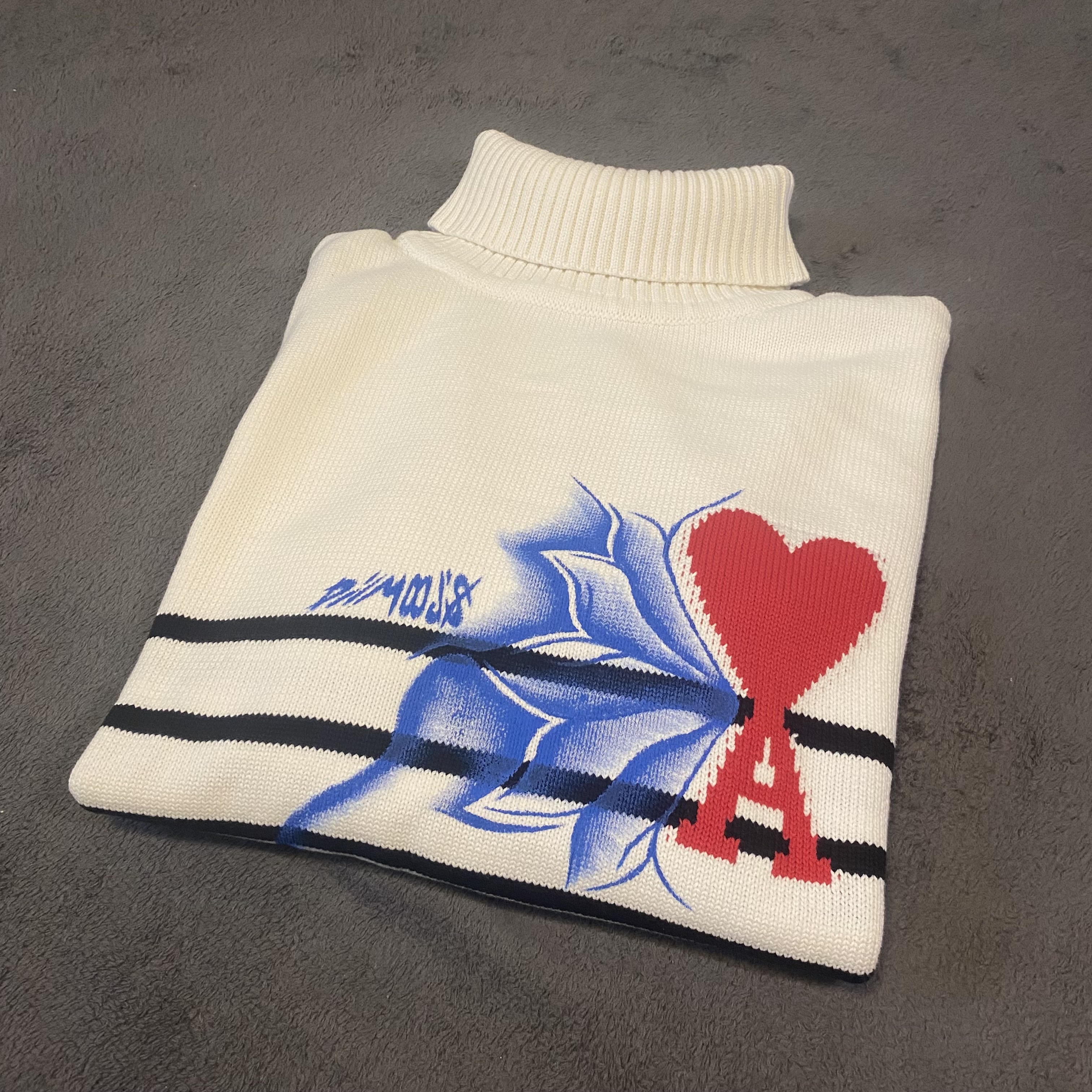 Ami Paris White Turtleneck Sweater - M