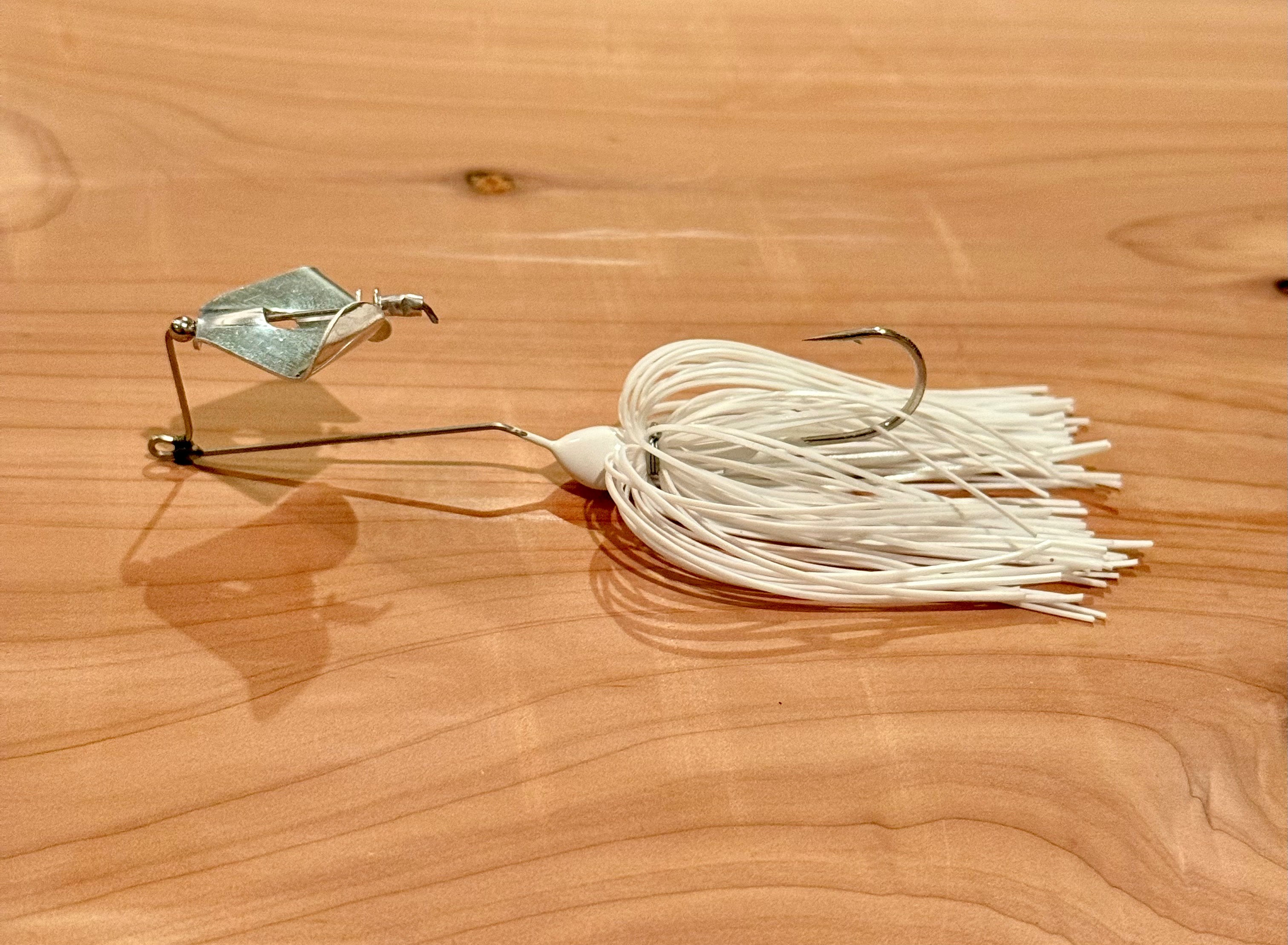 Mini skirted buzzbait