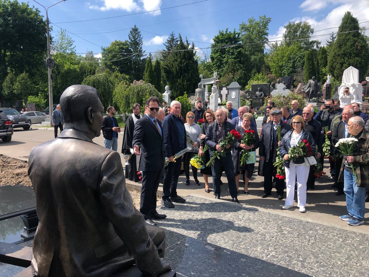 Пам’ятник Олександру Олександровичу  Омельченко