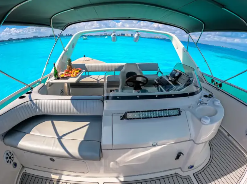 Renta de yate Sea Ray 50 ft en Cancún