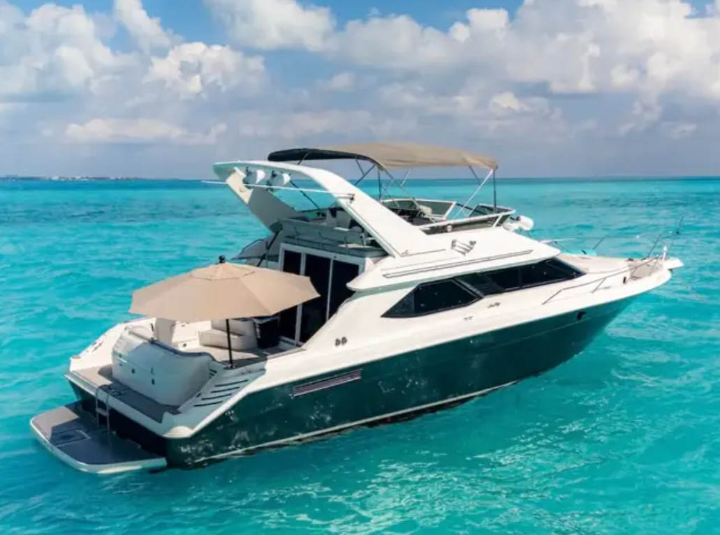 Renta de yate Sea Ray 50 ft en Cancún
