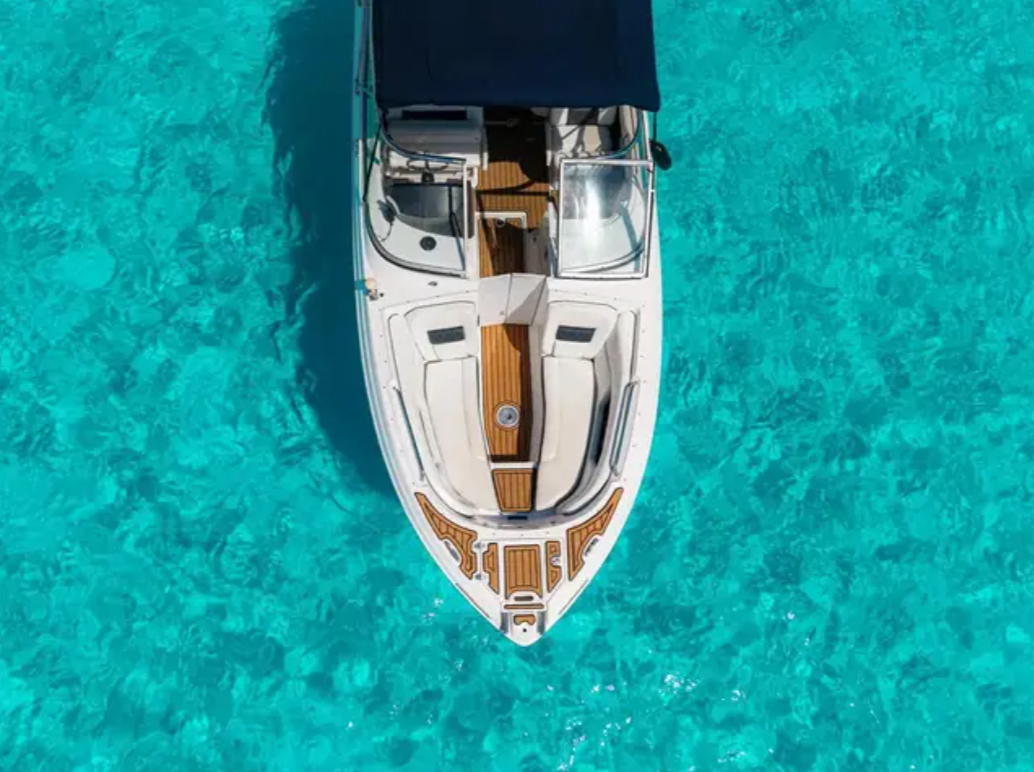 Renta de lancha Regal 27 ft en Cancún