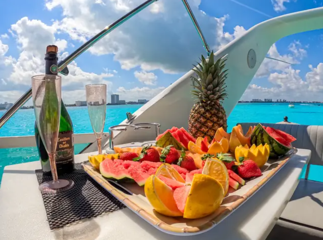 Renta de yate Sea Ray 50 ft en Cancún