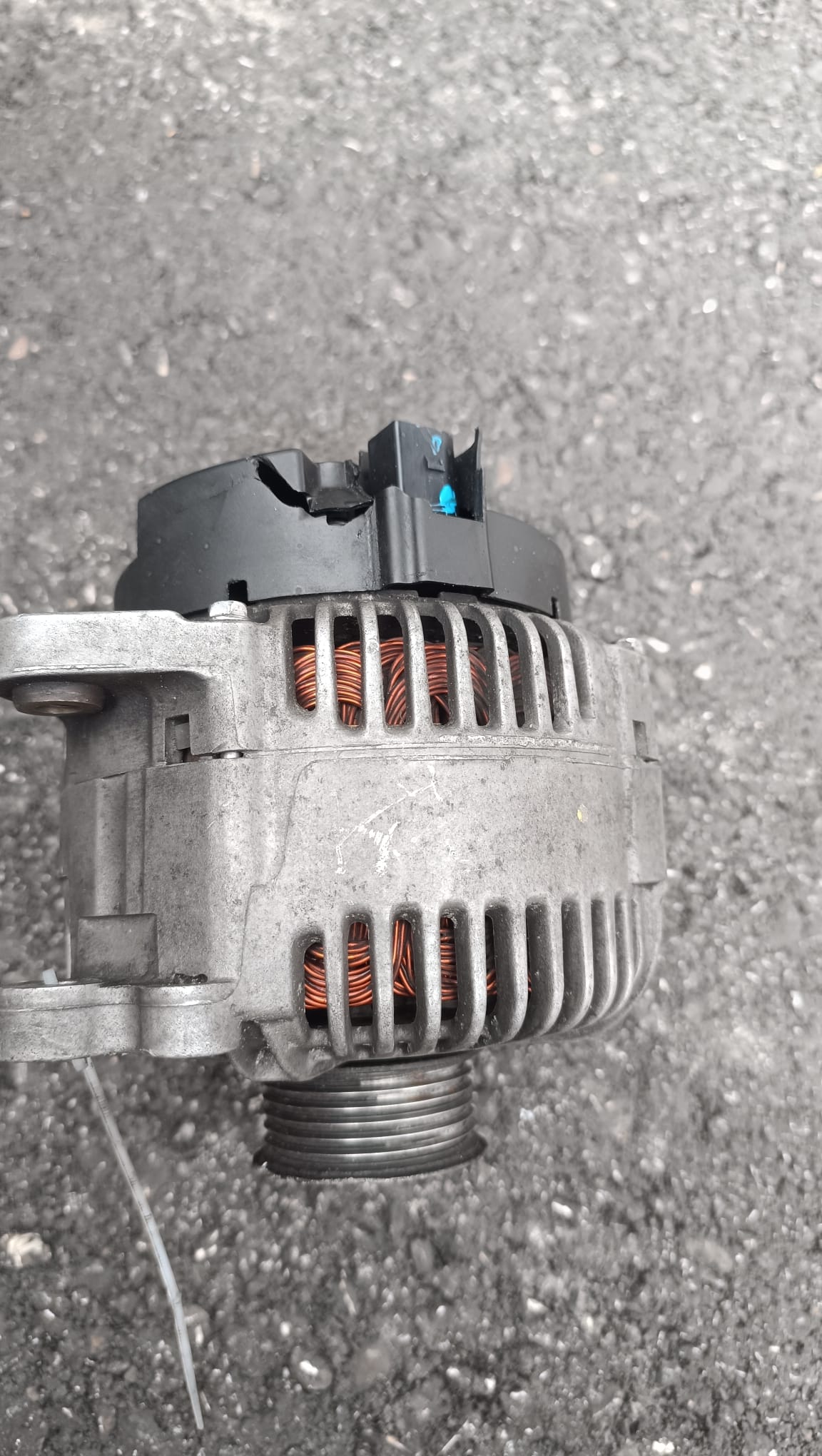 Alternador 059903015R