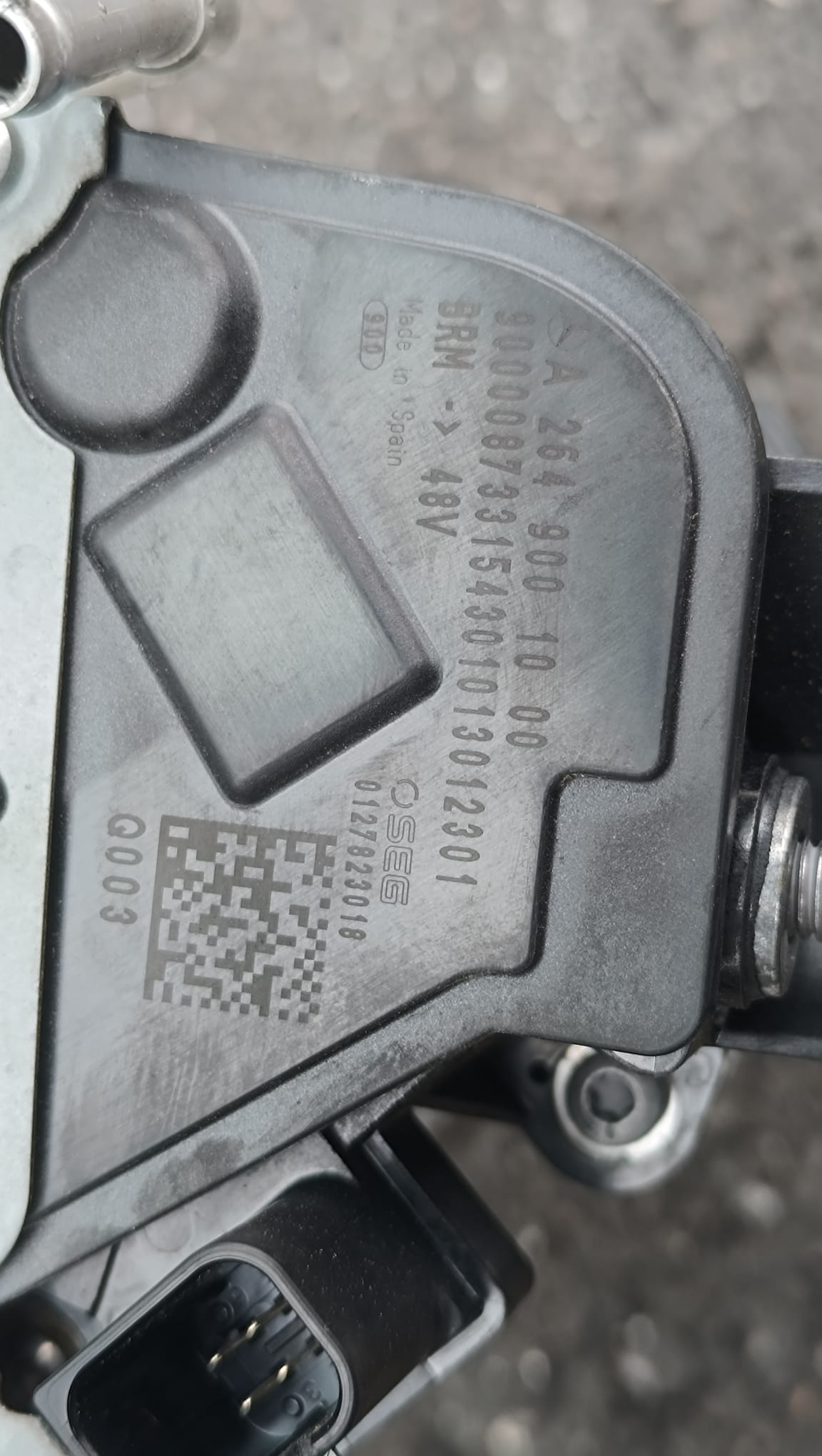 Alternador A2649001000