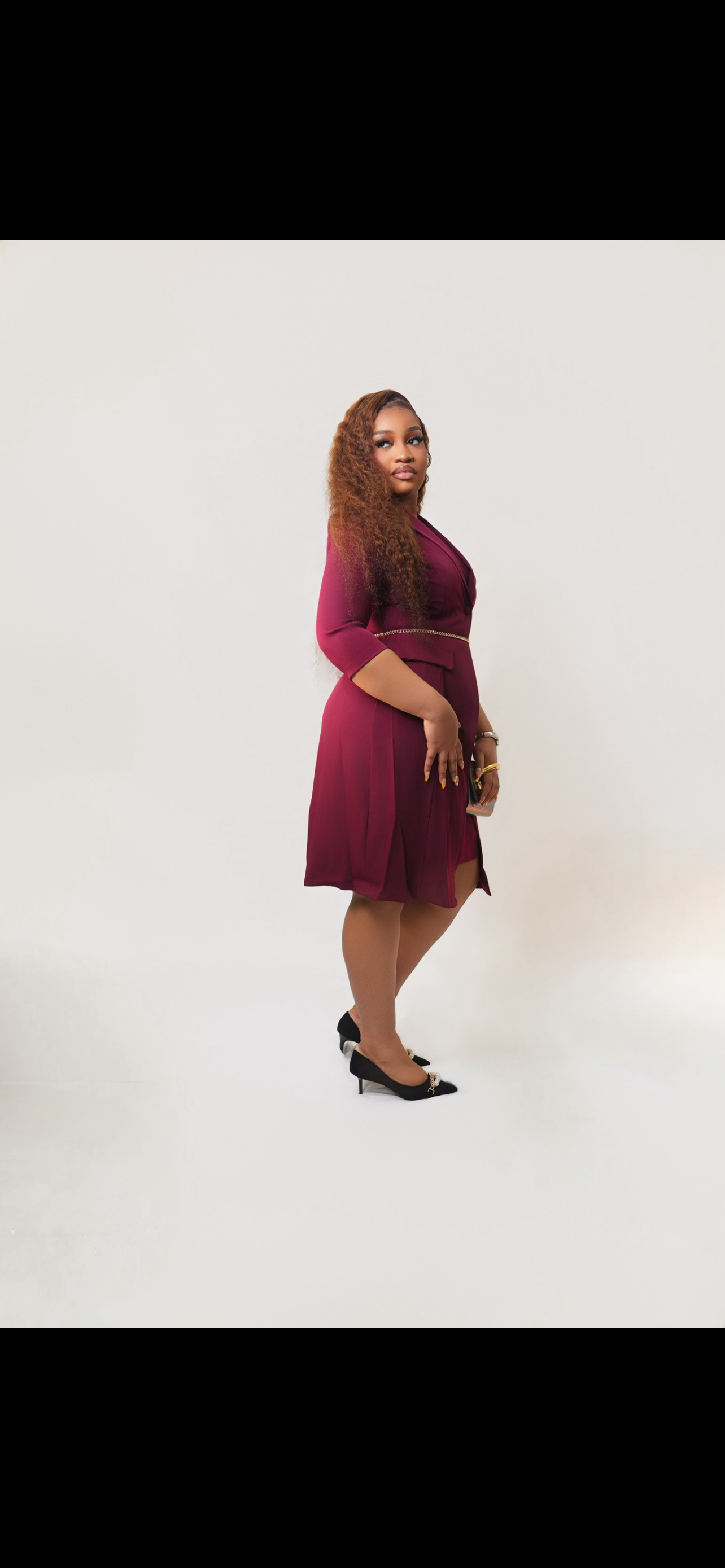 Robe élégante bordeaux