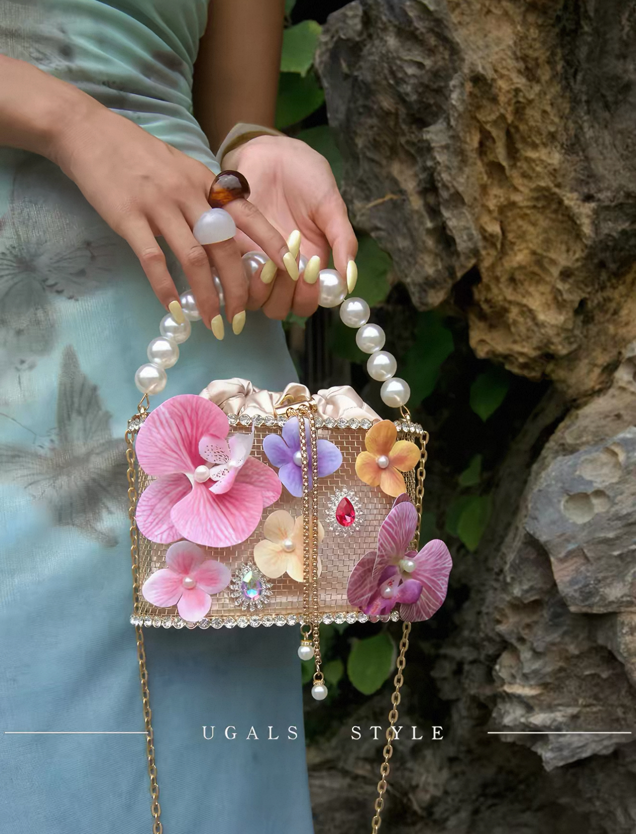 Sac à main floral perlé