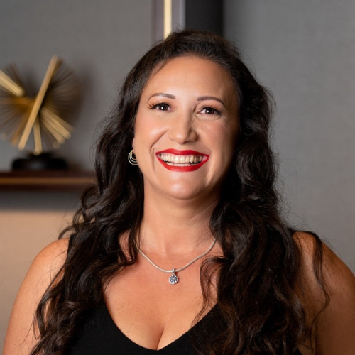 Vicky Cardone - AI Consultant